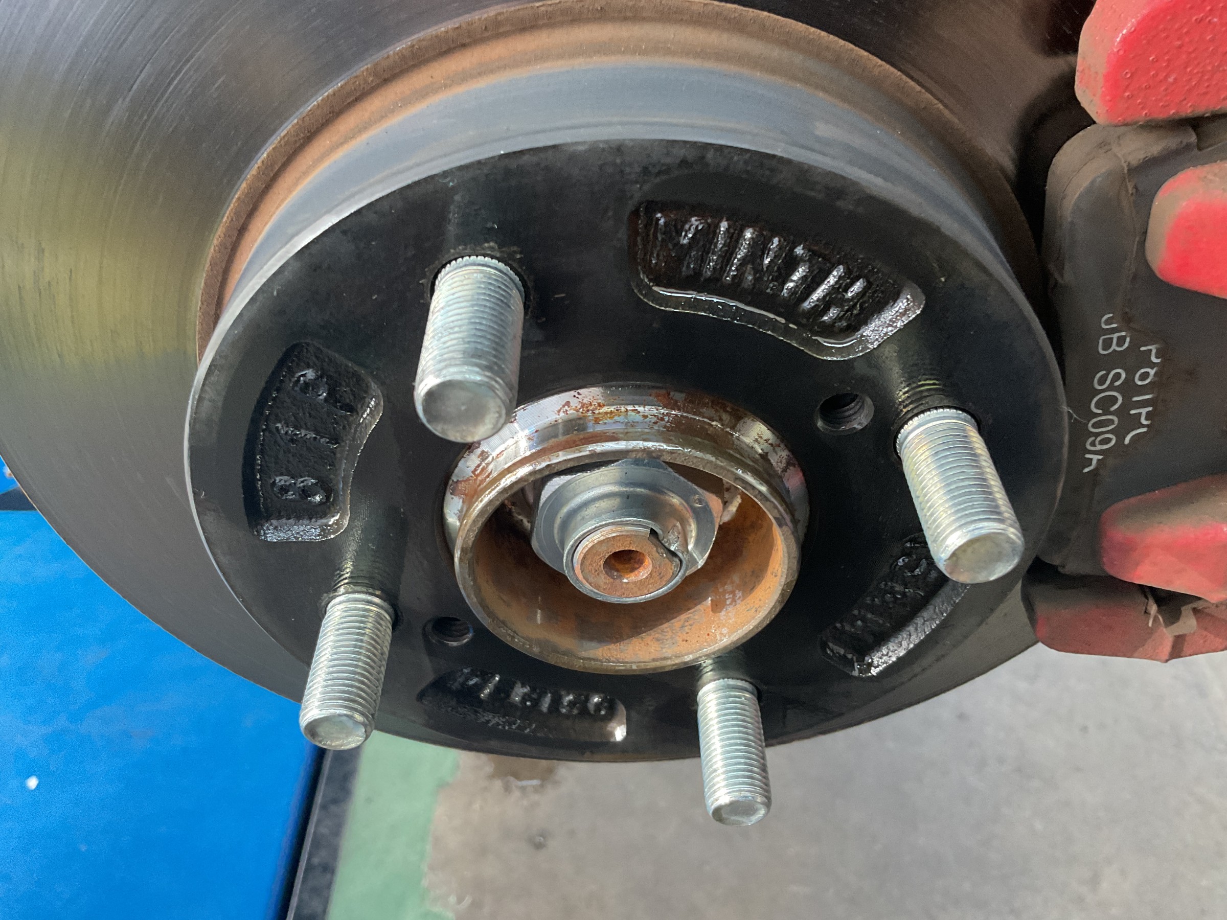 タイヤ館三原　タイヤ交換