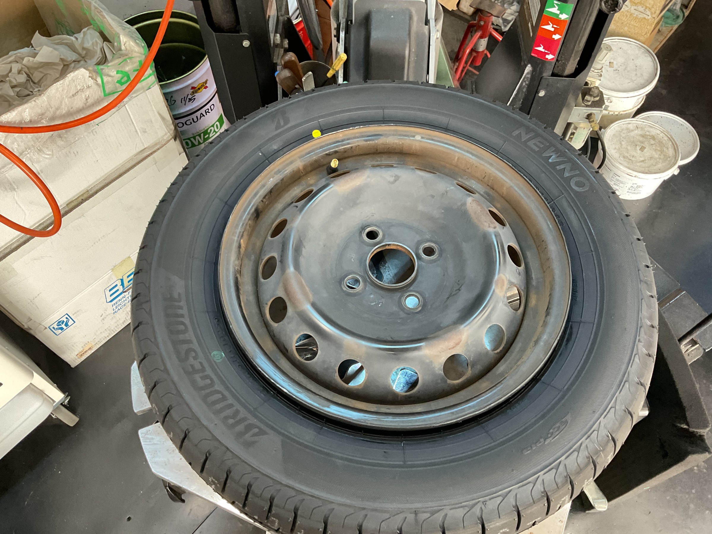 タイヤ館三原　タイヤ交換