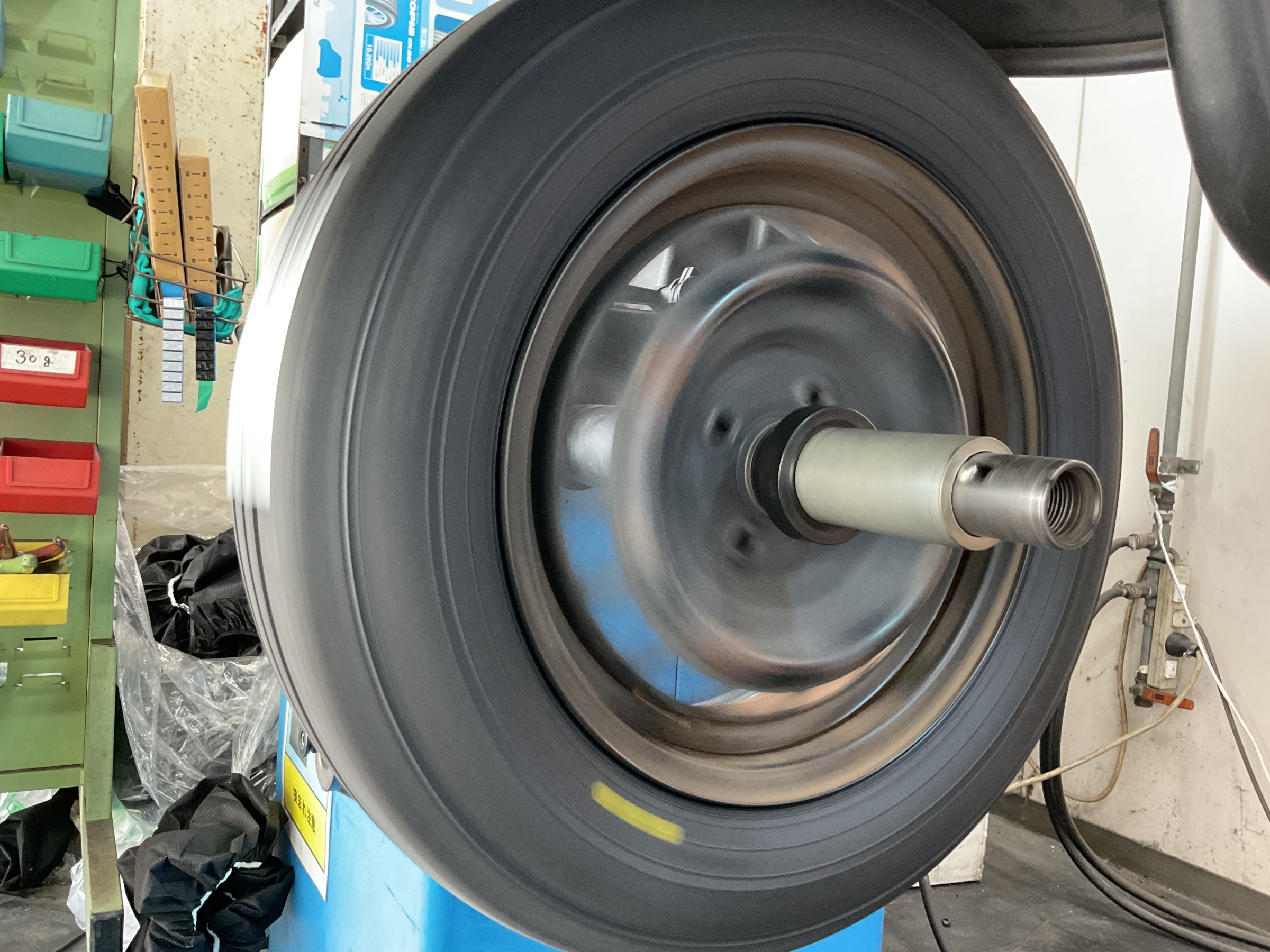 タイヤ館三原　タイヤ交換