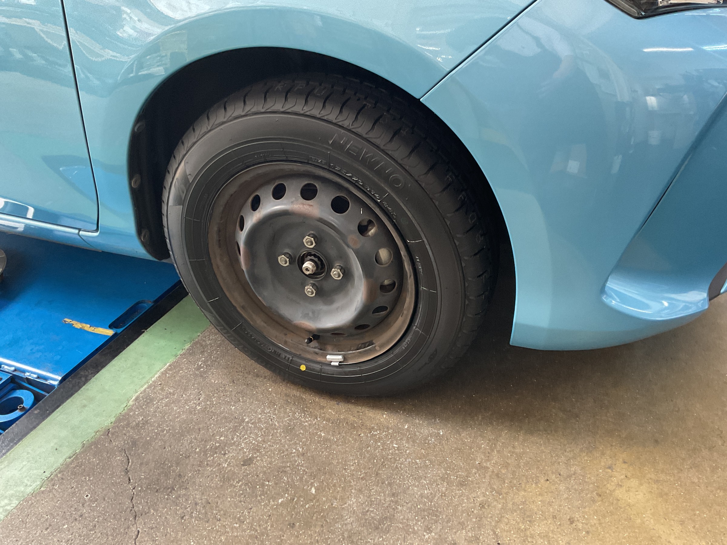 タイヤ交換　タイヤ館三原