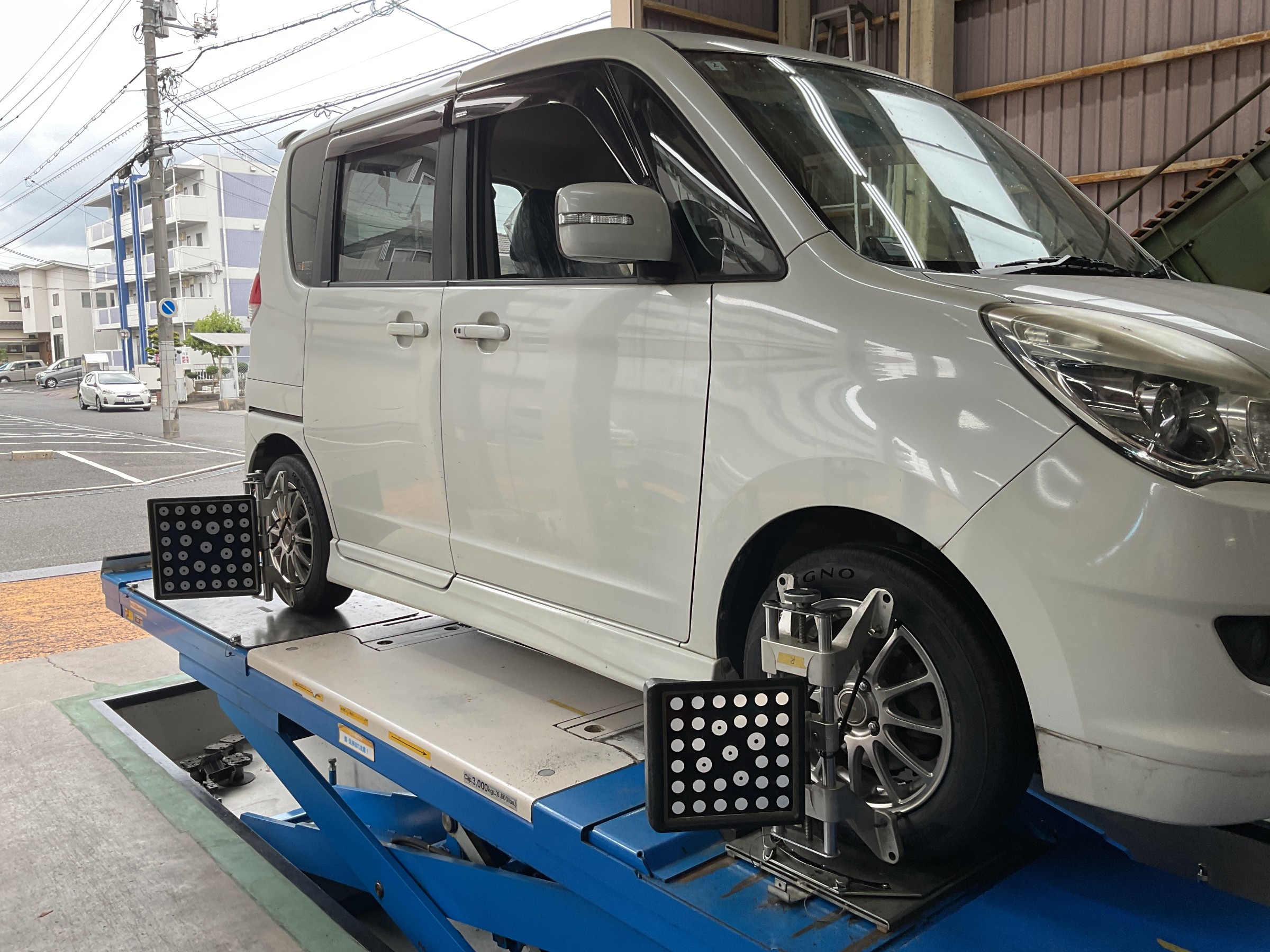 タイヤ交換　タイヤ館三原