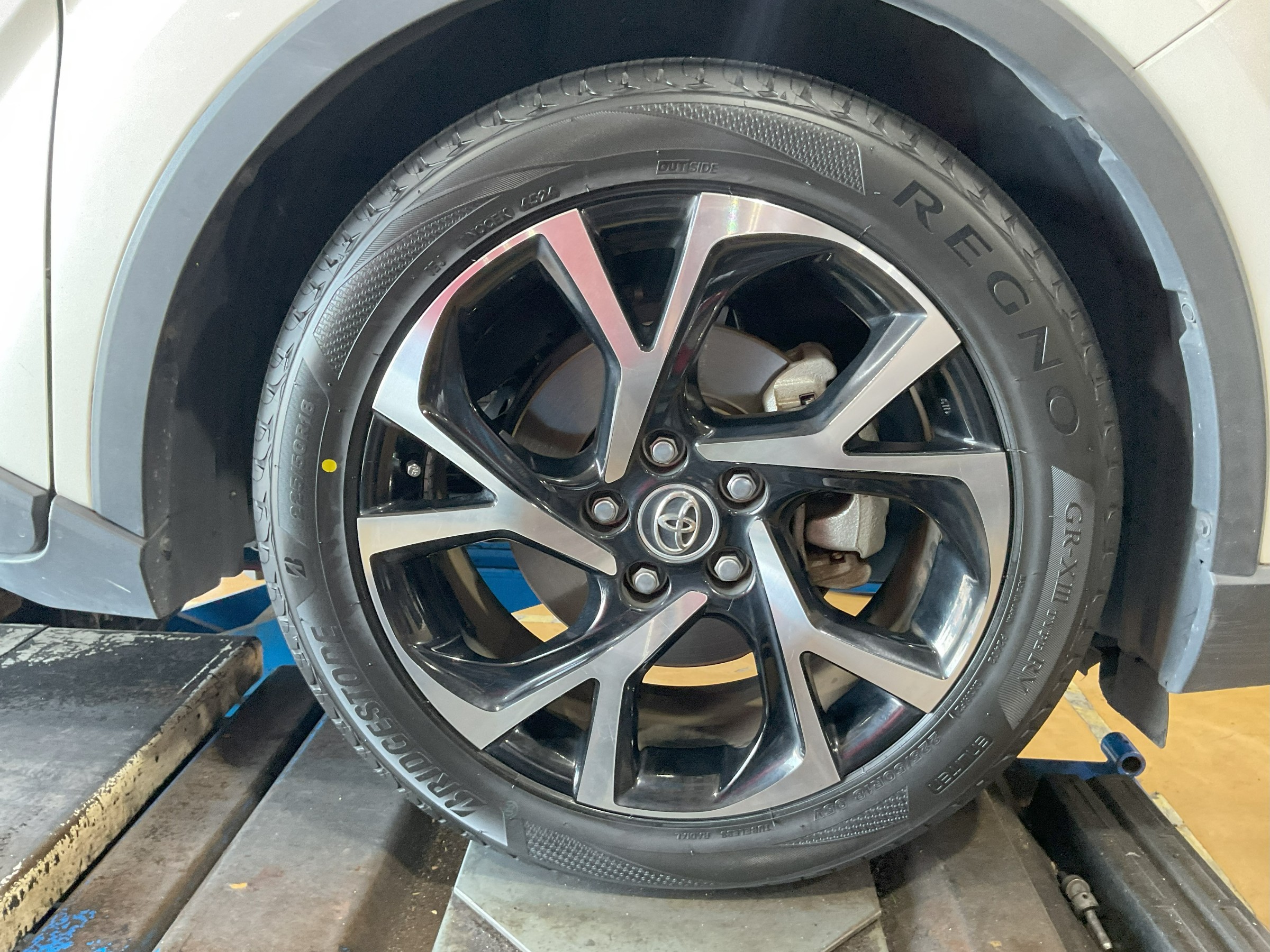 スタッフが撮影