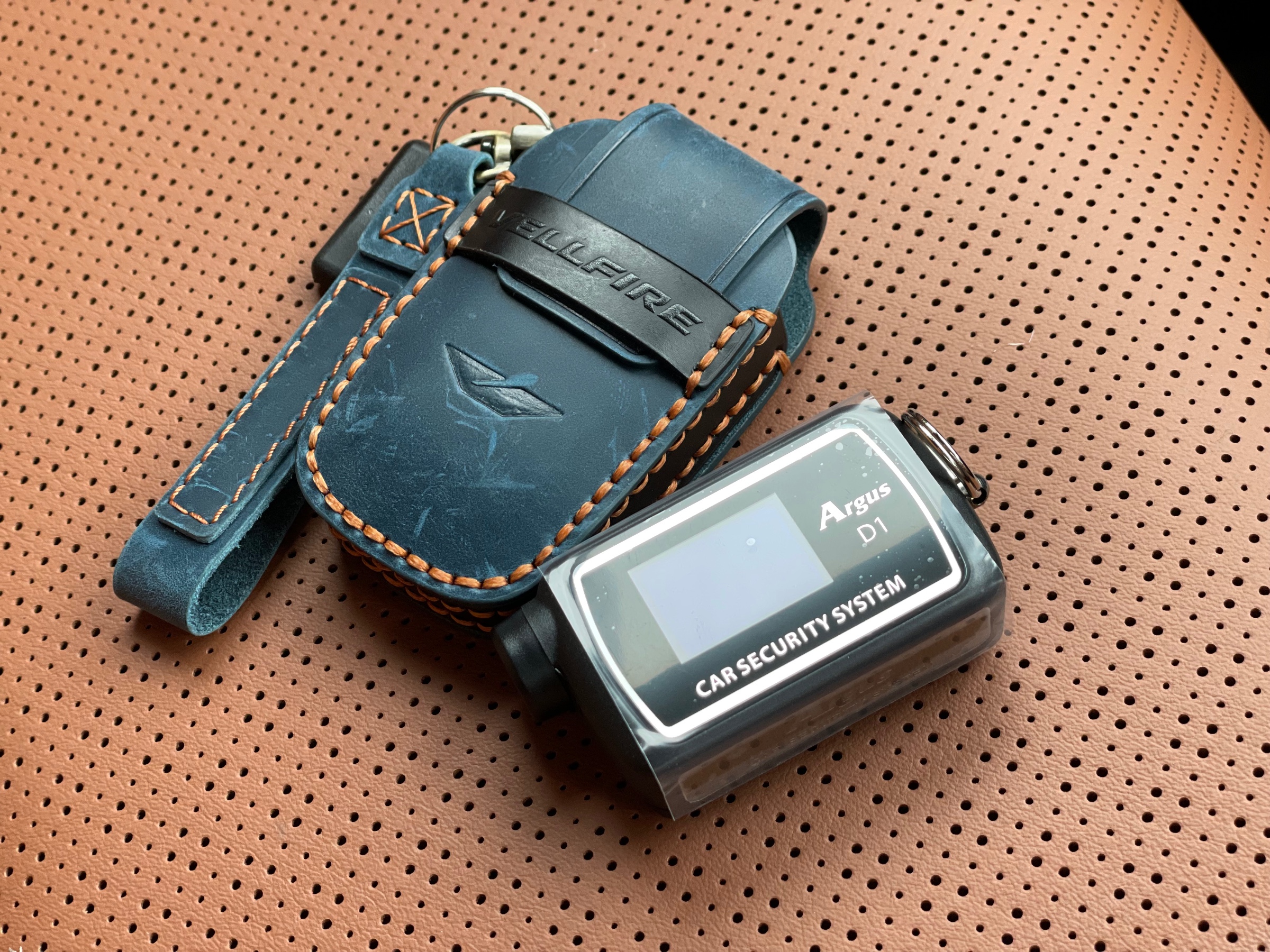 タイヤ館土山 トヨタ ヴェルファイア AAHH40W　セキュリティー取付 YUPITERU Argus D1 ユピテル アルゴス