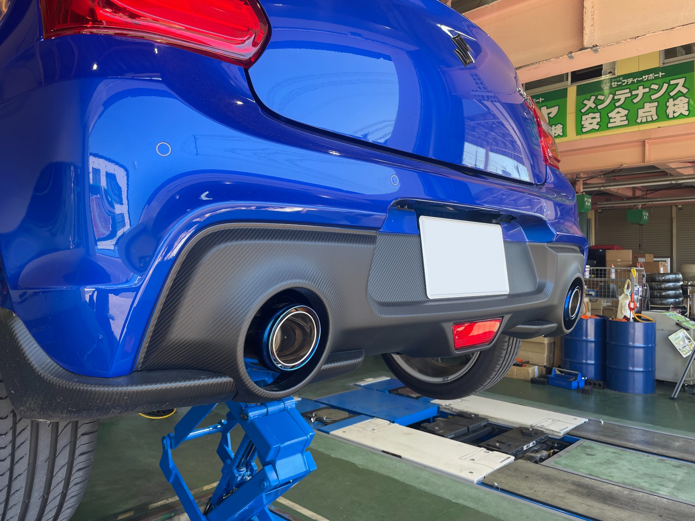 HKS】スイフトスポーツ ファイナルエディションにリーガマックス