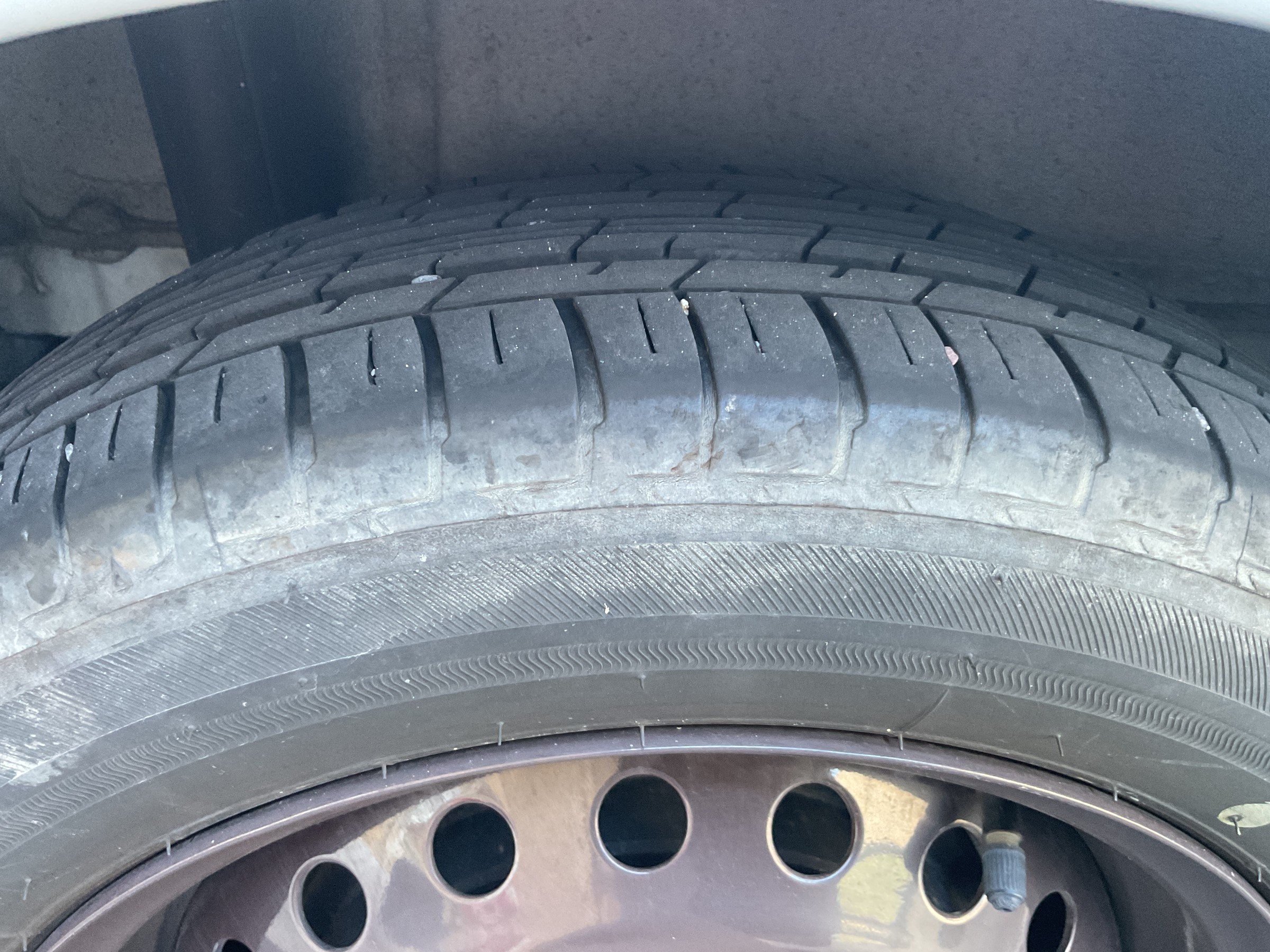 タイヤ交換　タイヤ館三原