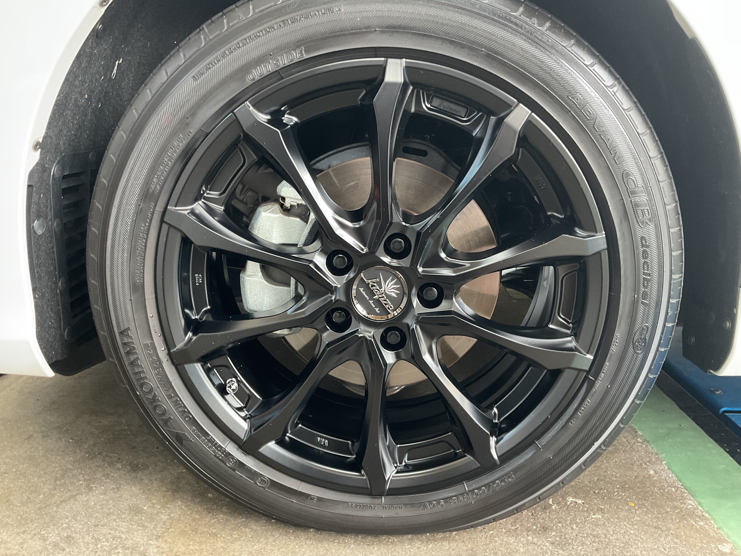 タイヤ館三原　タイヤ交換