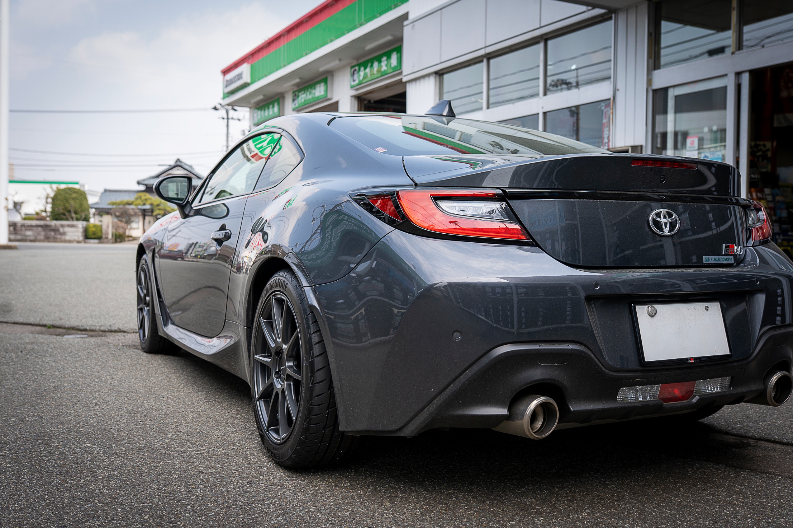 トヨタ GR86 （ZN8）に ブリヂストン ポテンザSW010 ＆アドレナリン