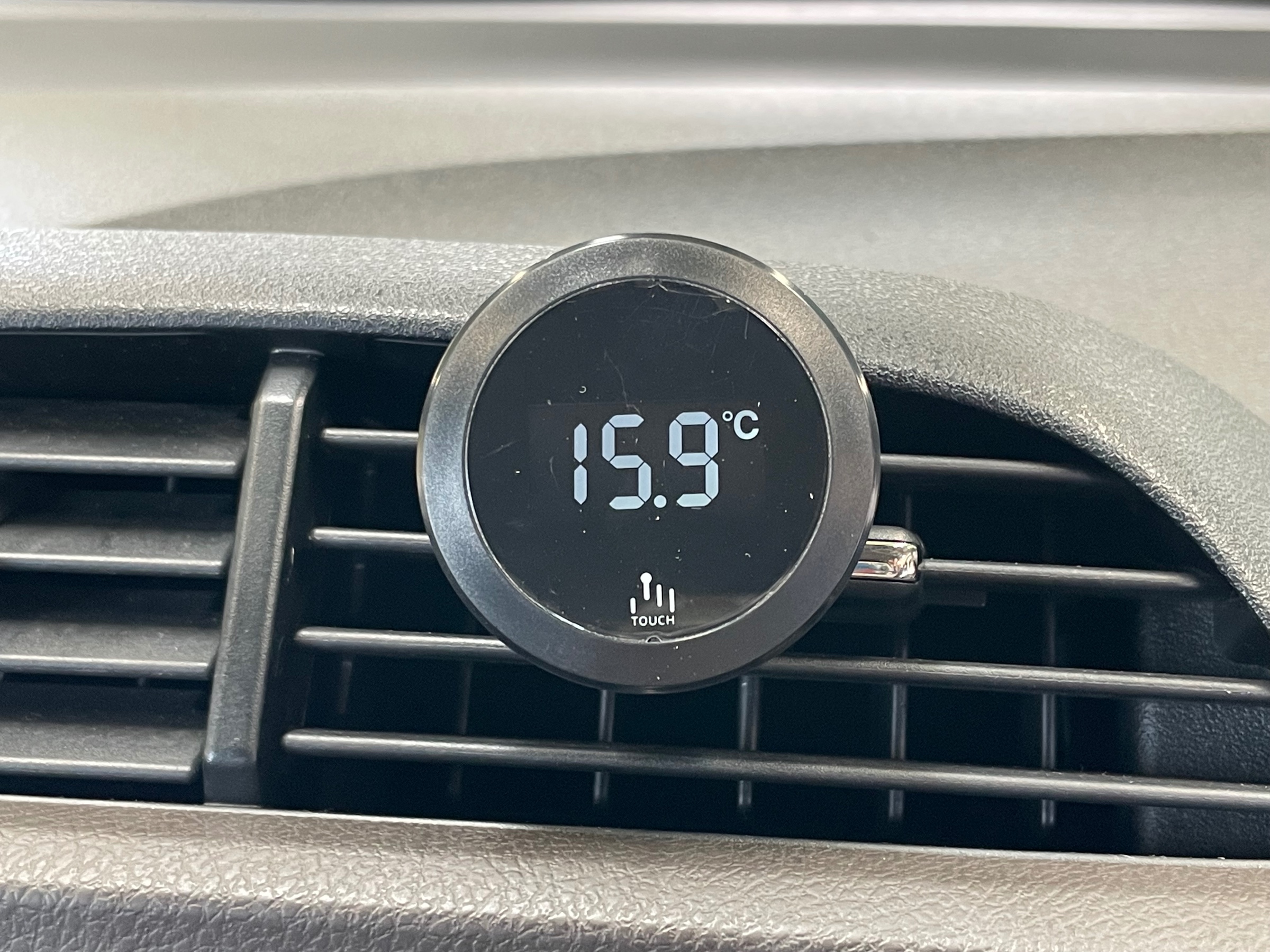 タイヤ館土山 ホンダ フィットシャトルハイブリッド GP2　エアコン添加剤施工（WAKO'Sパワーエアコン）