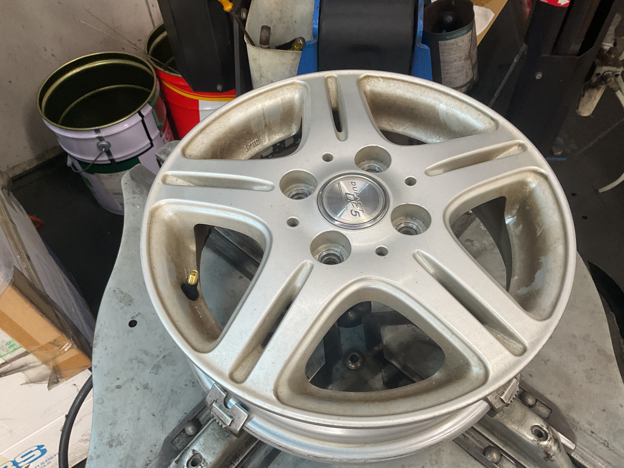 タイヤ館三原　タイヤ交換