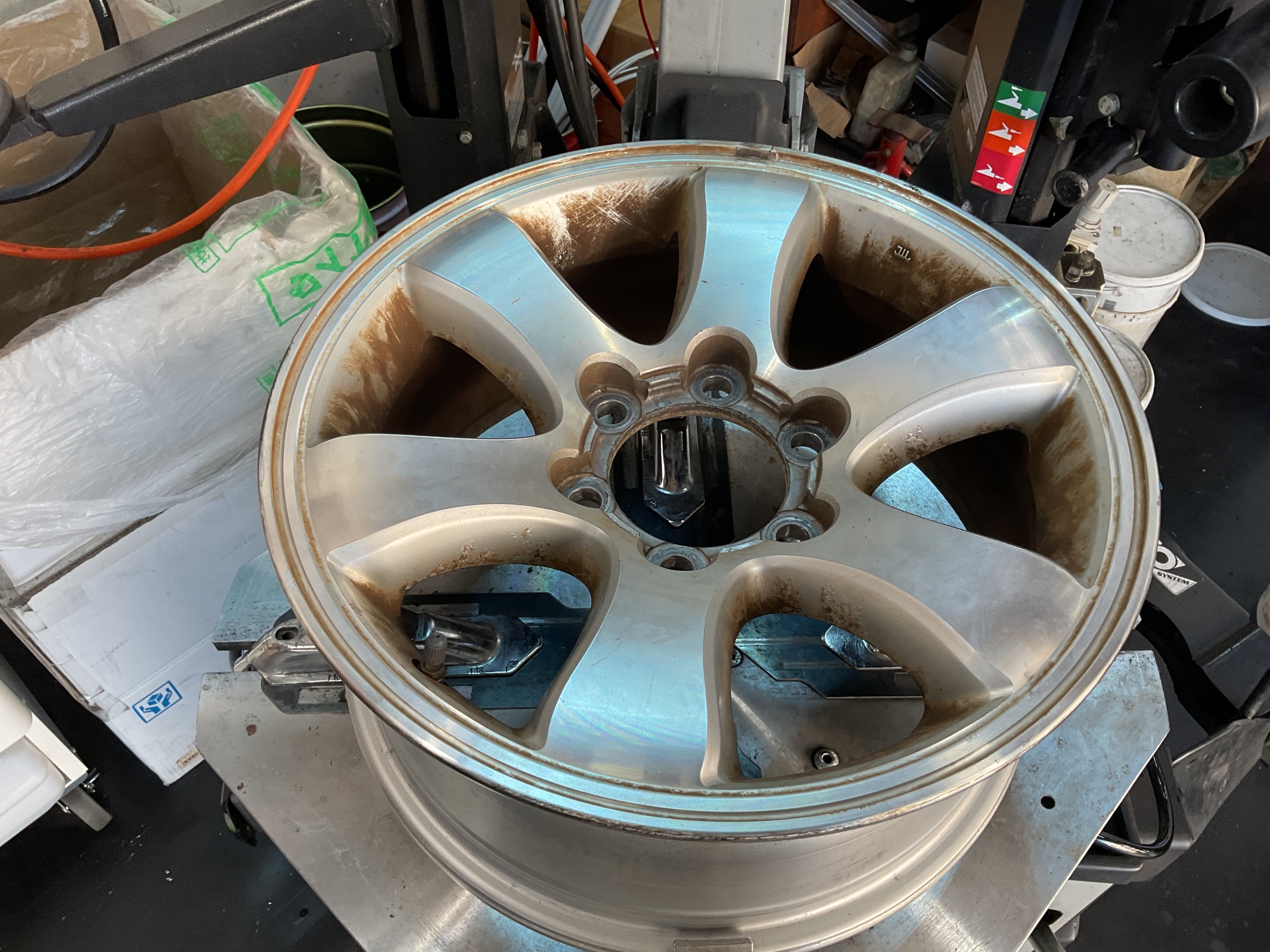 タイヤ交換　タイヤ館三原