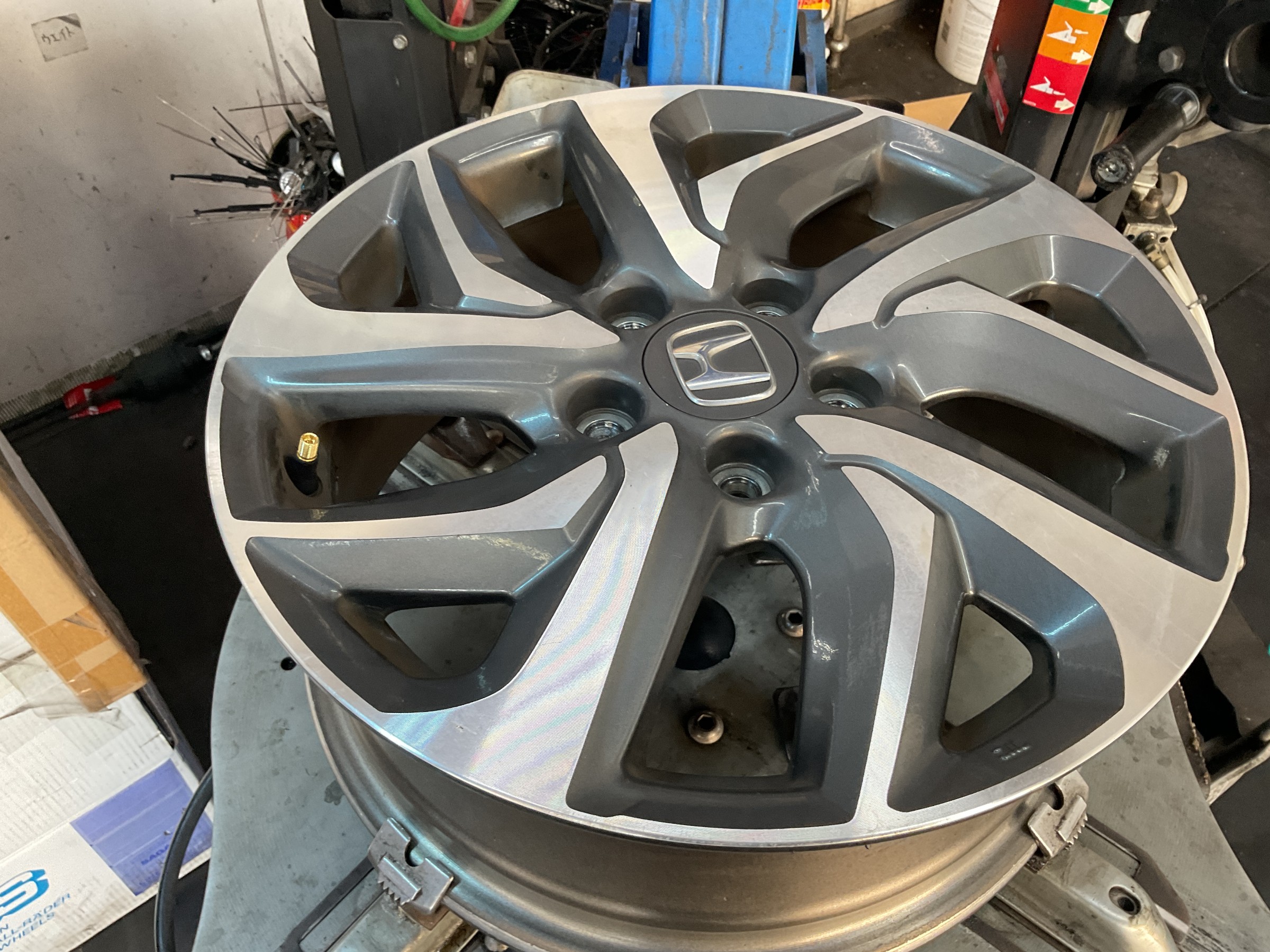 タイヤ交換　タイヤ館三原