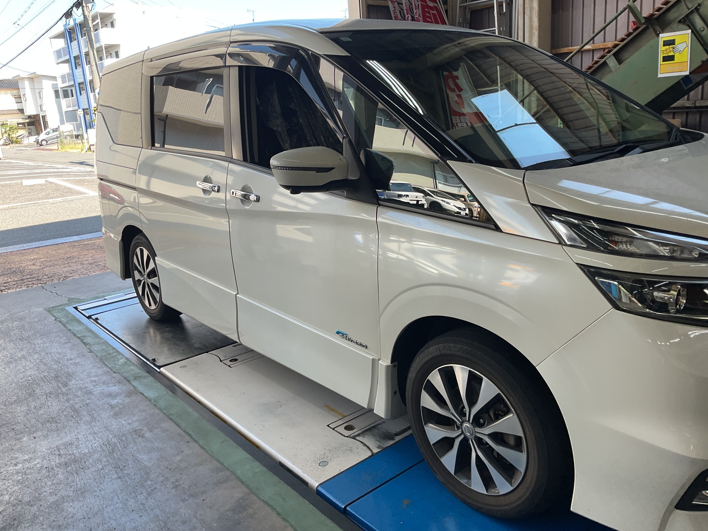 タイヤ館三原　タイヤ交換