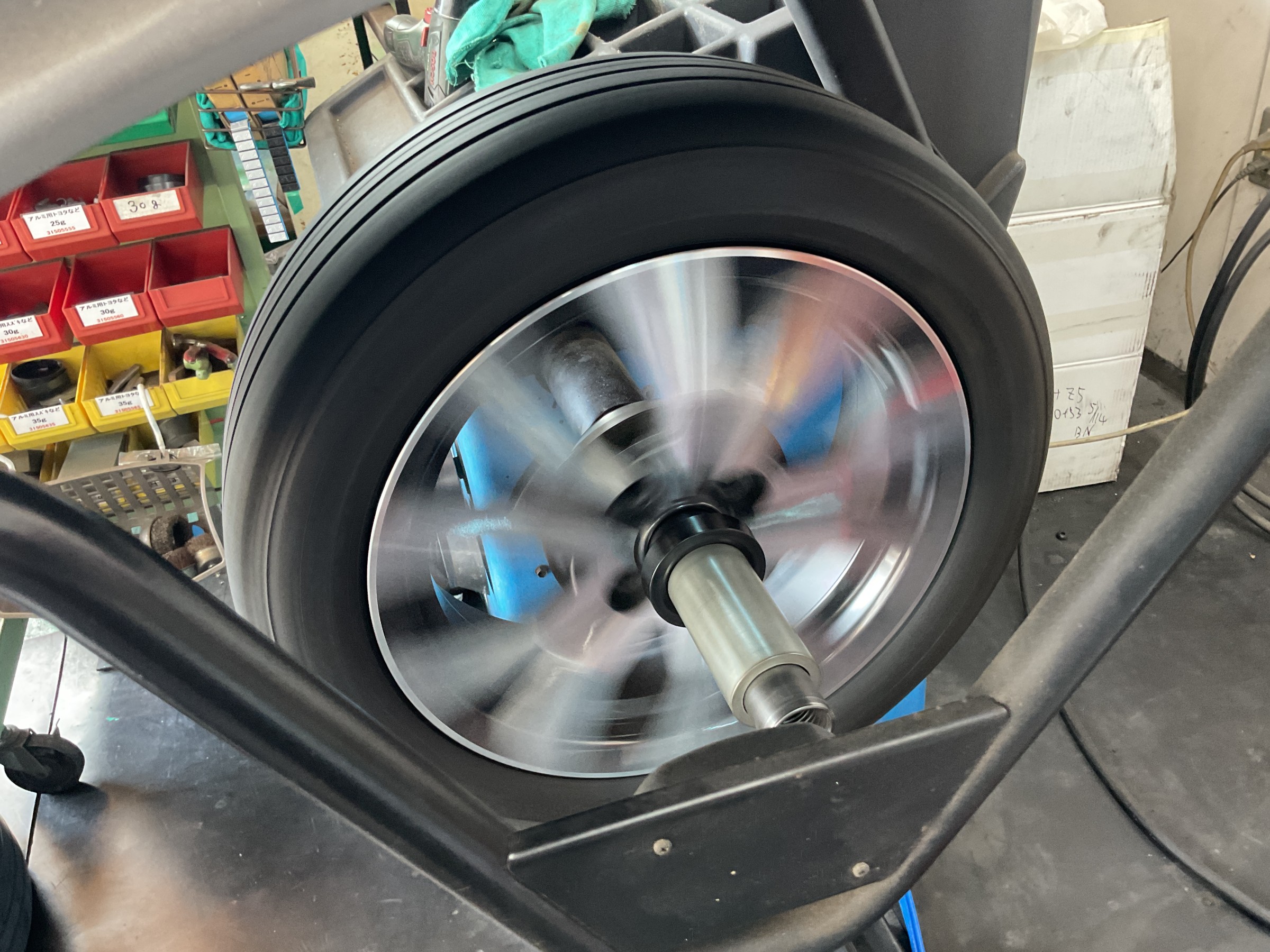 タイヤ交換　タイヤ館三原