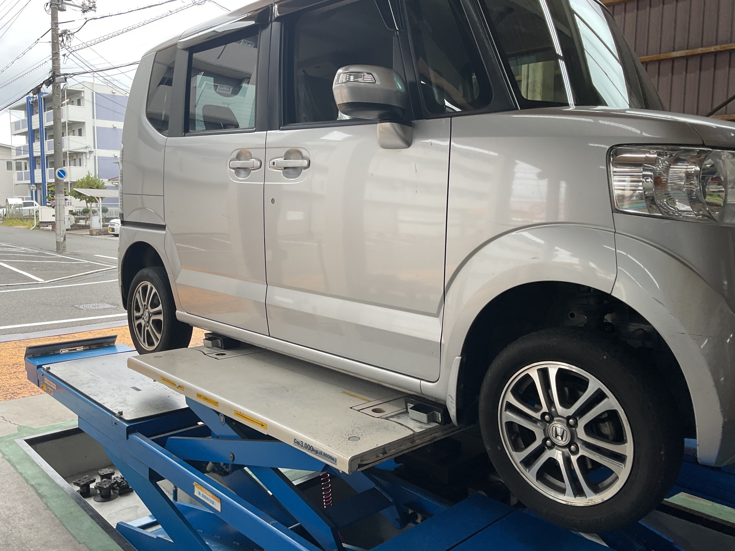 タイヤ館三原　タイヤ交換