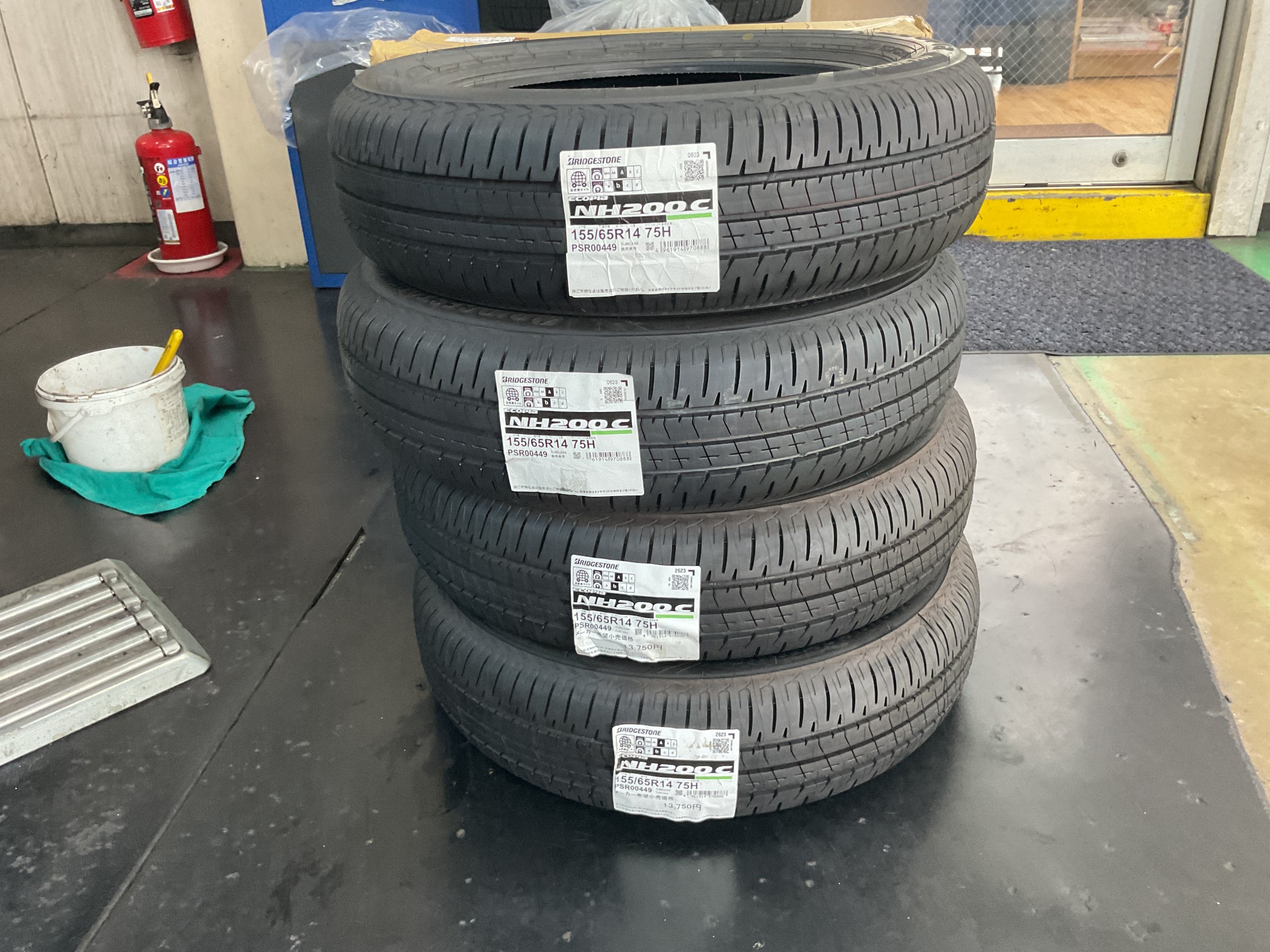 タイヤ館三原　タイヤ交換