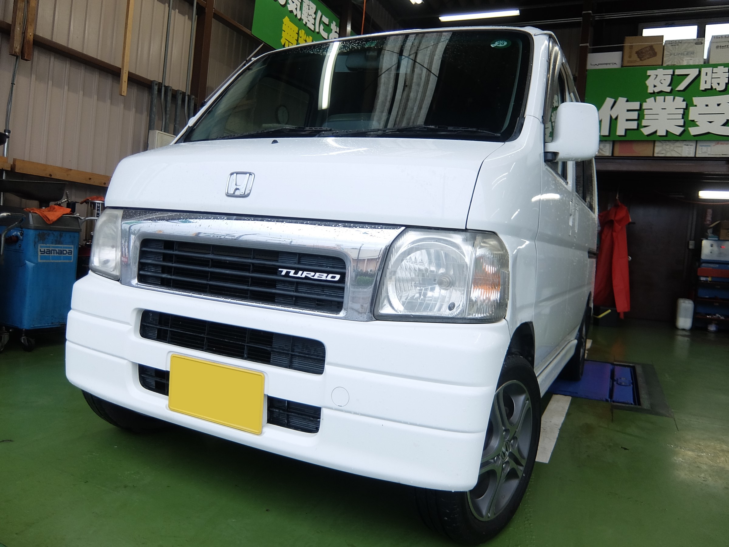 ホンダ バモス ﾄﾞﾗｲﾌﾞｼｬﾌﾄﾌﾞｰﾂ交換 ホンダ バモス メンテナンス商品 パーツ取付 足回り関係取付 サービス事例 タイヤ館 うしく上柏田 茨城県のタイヤ カー用品ショップ タイヤからはじまる トータルカーメンテナンス タイヤ館グループ