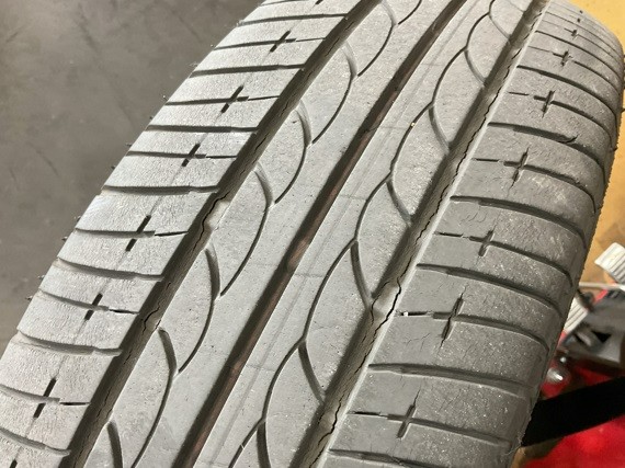 スタッフが撮影