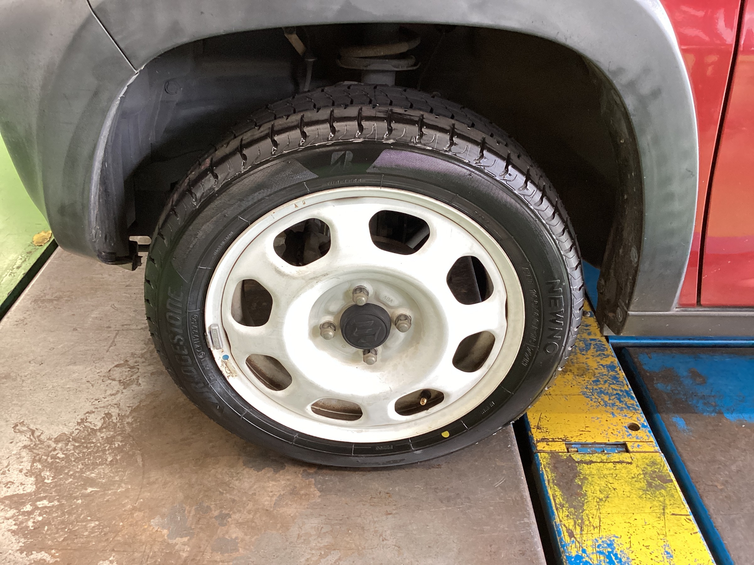 スズキ/ハスラー】タイヤ交換作業！ | 店舗おススメ情報 | タイヤ館