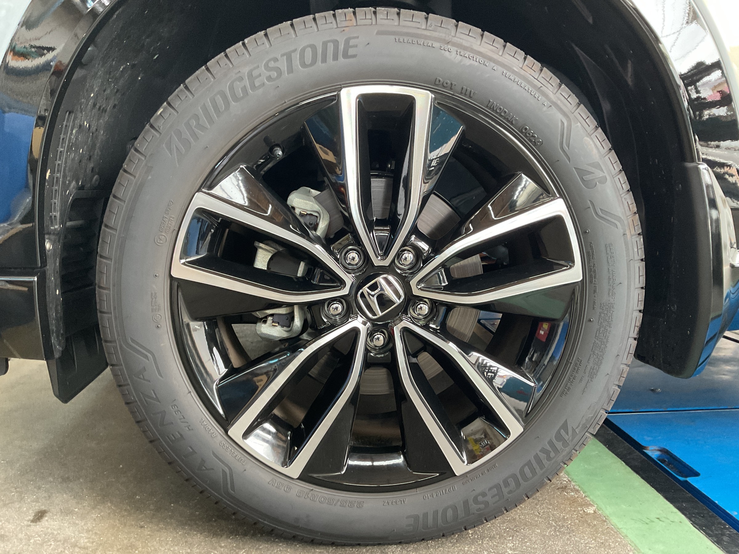 タイヤ交換　タイヤ館三原