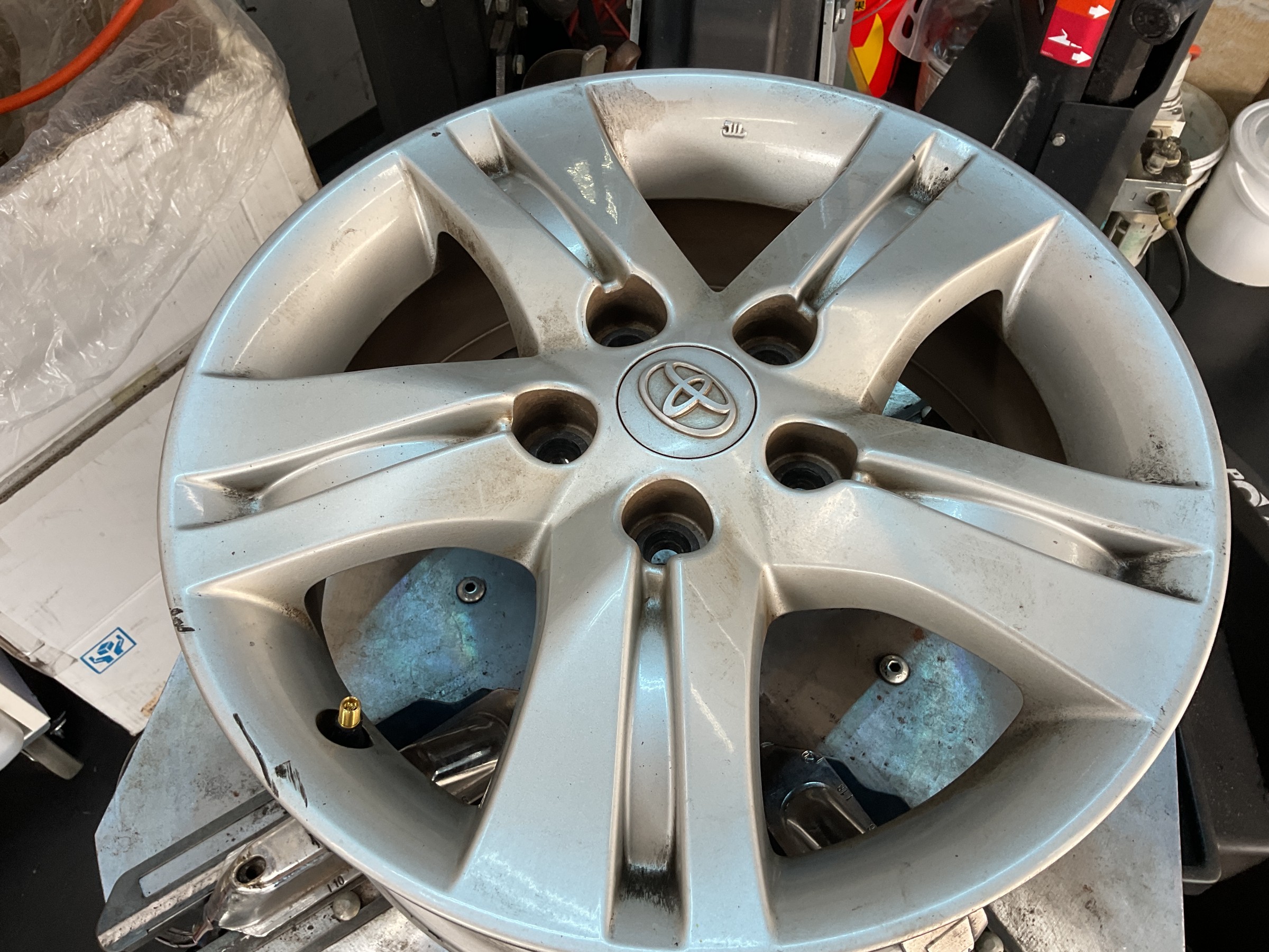 タイヤ館三原　タイヤ交換