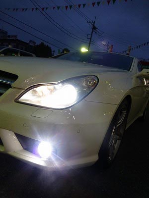 メルセデス・ベンツCLS AMG』HIDバルブ交換＆フォグHID化でご来店です