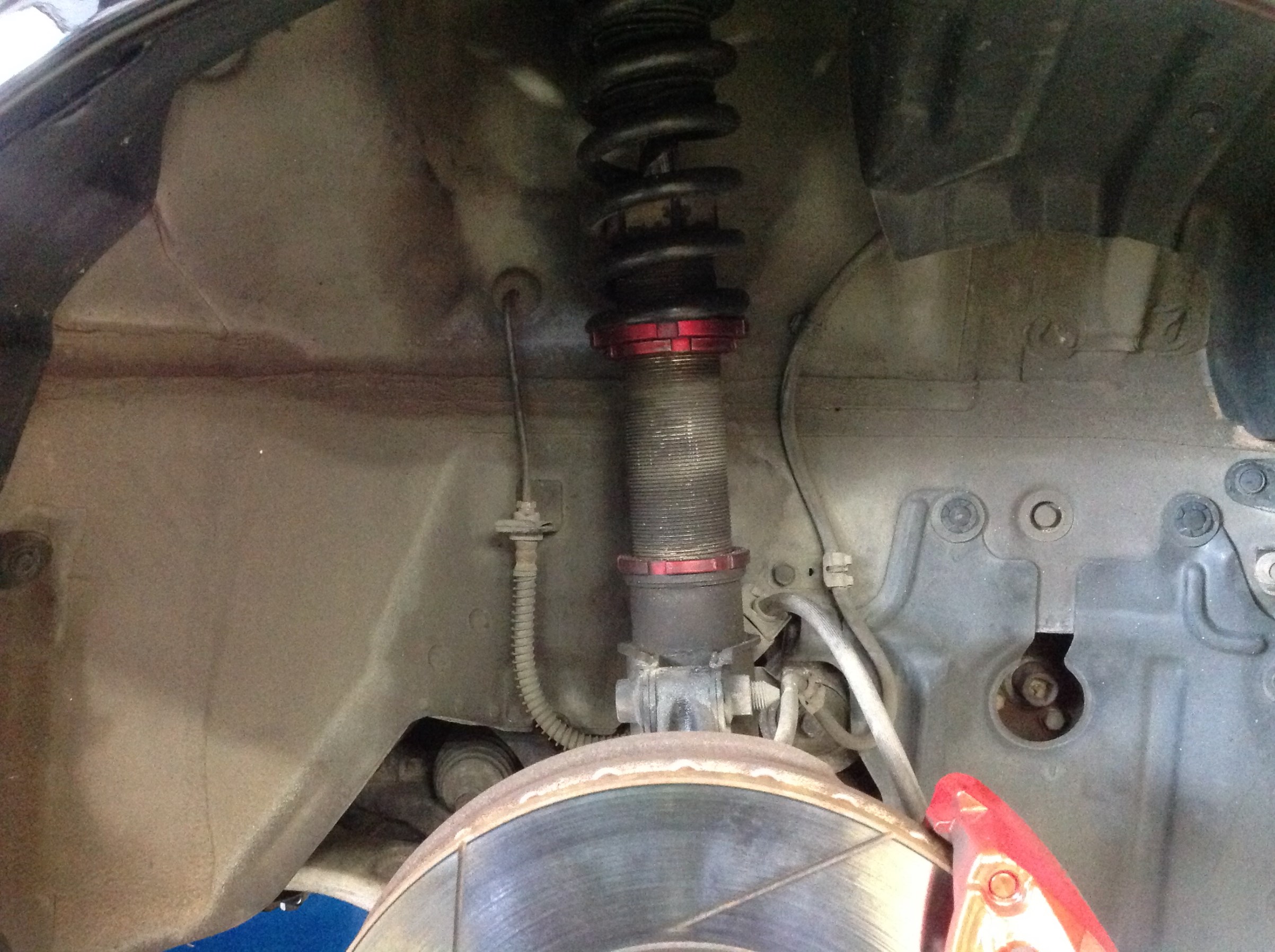 Ct9w 車高調交換 三菱 ランサーエボリューション その他 パーツ取付 サスペンション取付 スタッフ日記 タイヤ館 池上 東京都のタイヤ カー用品ショップ タイヤからはじまる トータルカーメンテナンス タイヤ館グループ