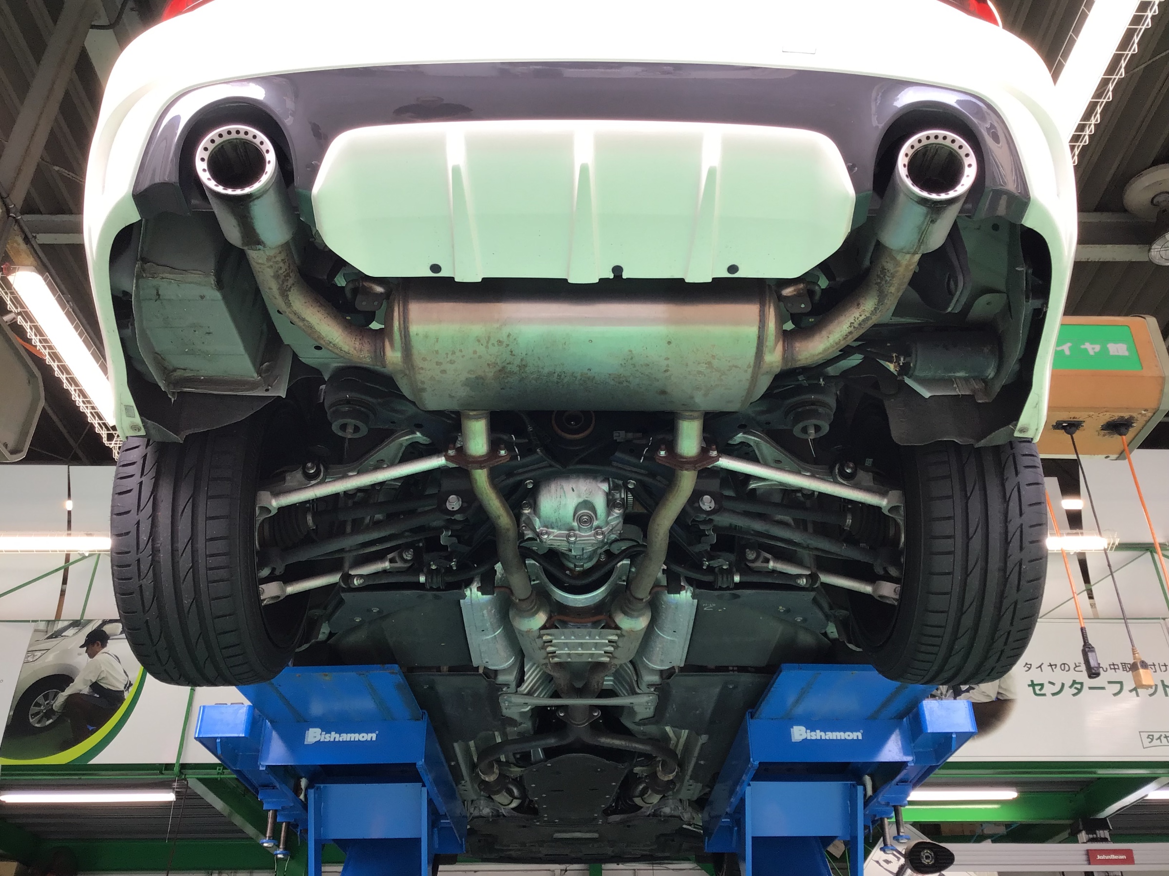 ニッサン RV37 スカイライン 400R マフラー交換 | 店舗おススメ情報