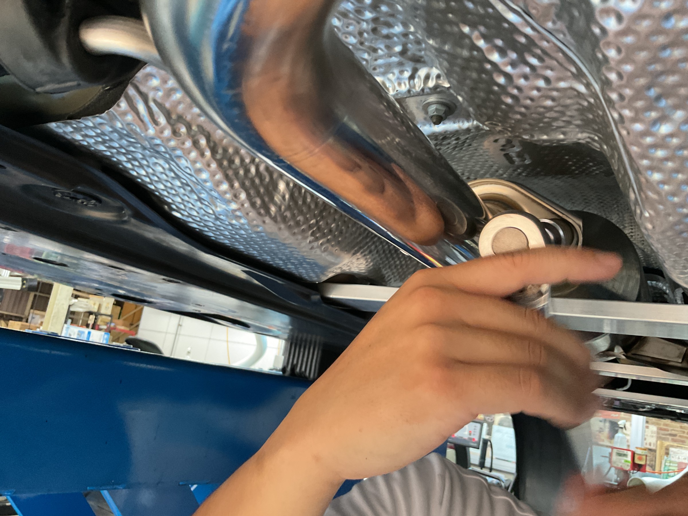 タイヤ館三原　タイヤ交換