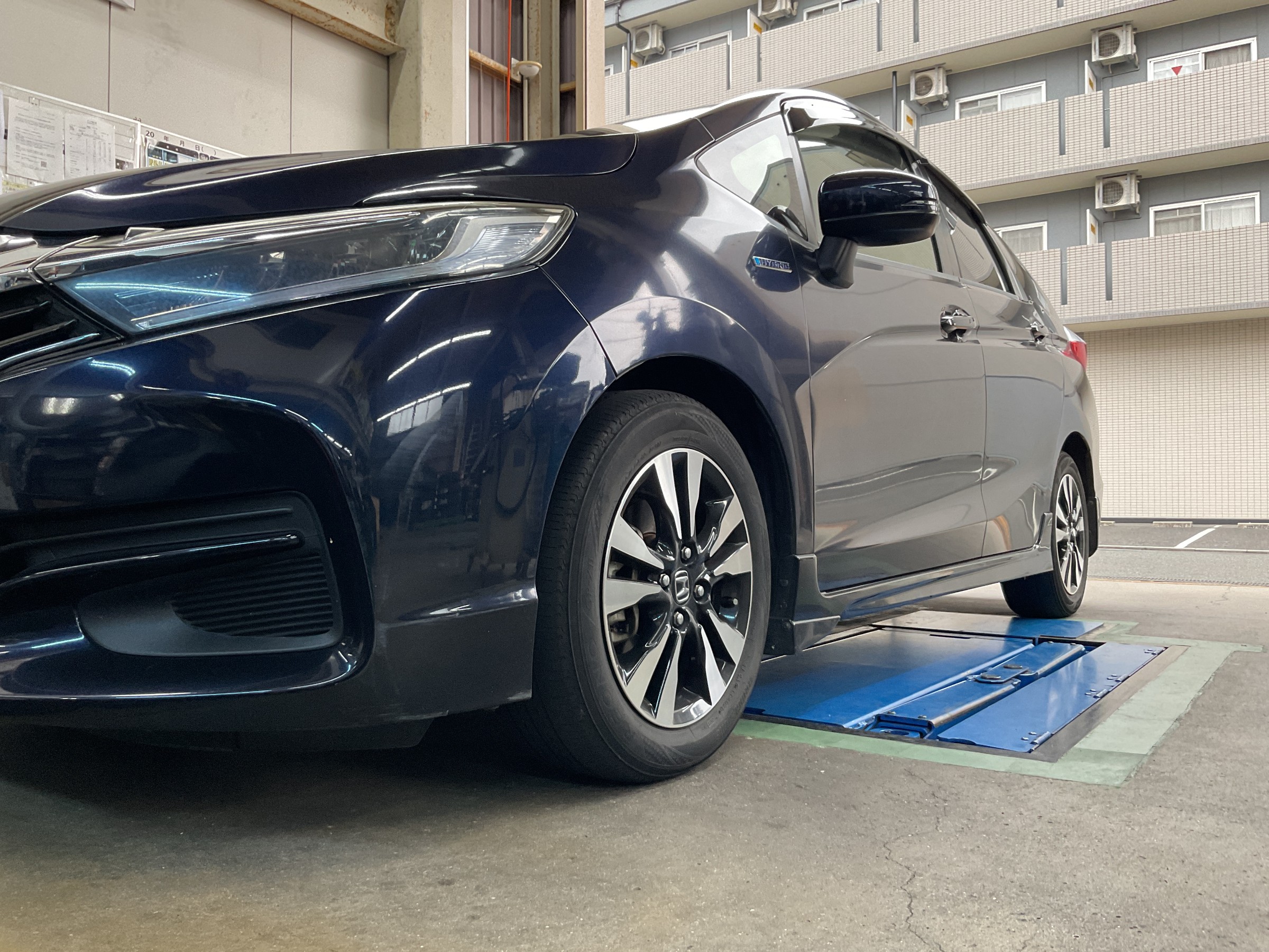 タイヤ館三原　タイヤ交換