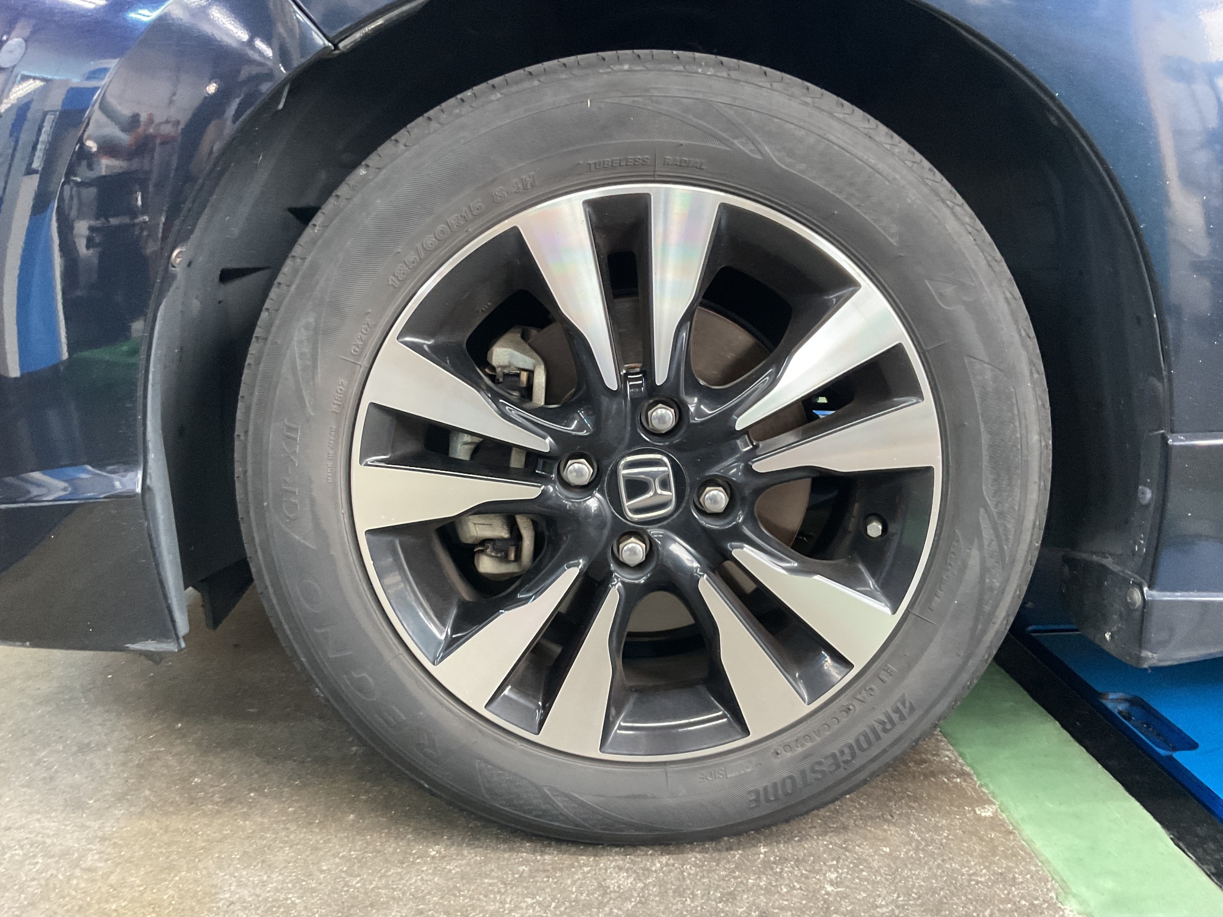 タイヤ館三原　タイヤ交換