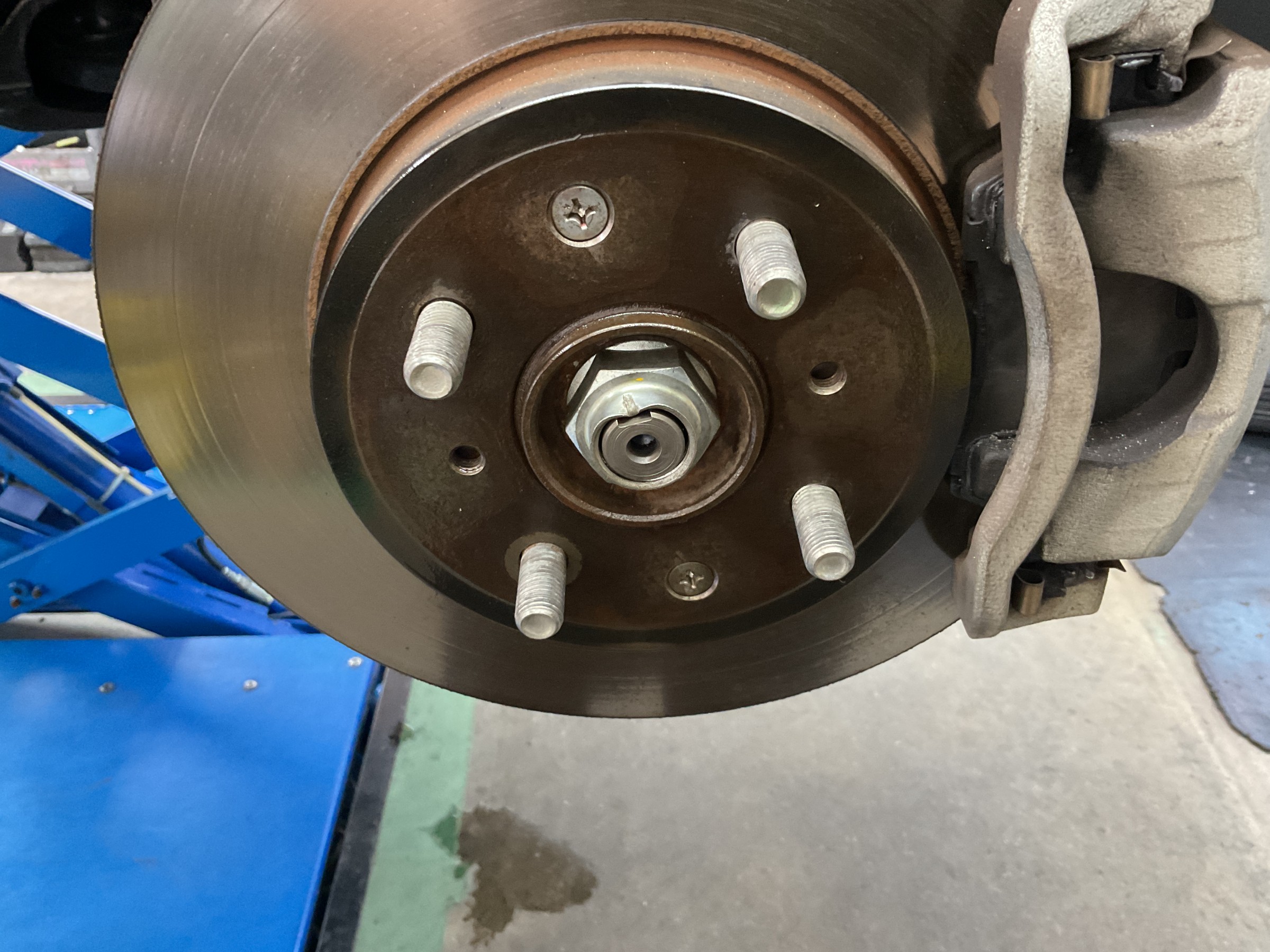 タイヤ館三原　タイヤ交換