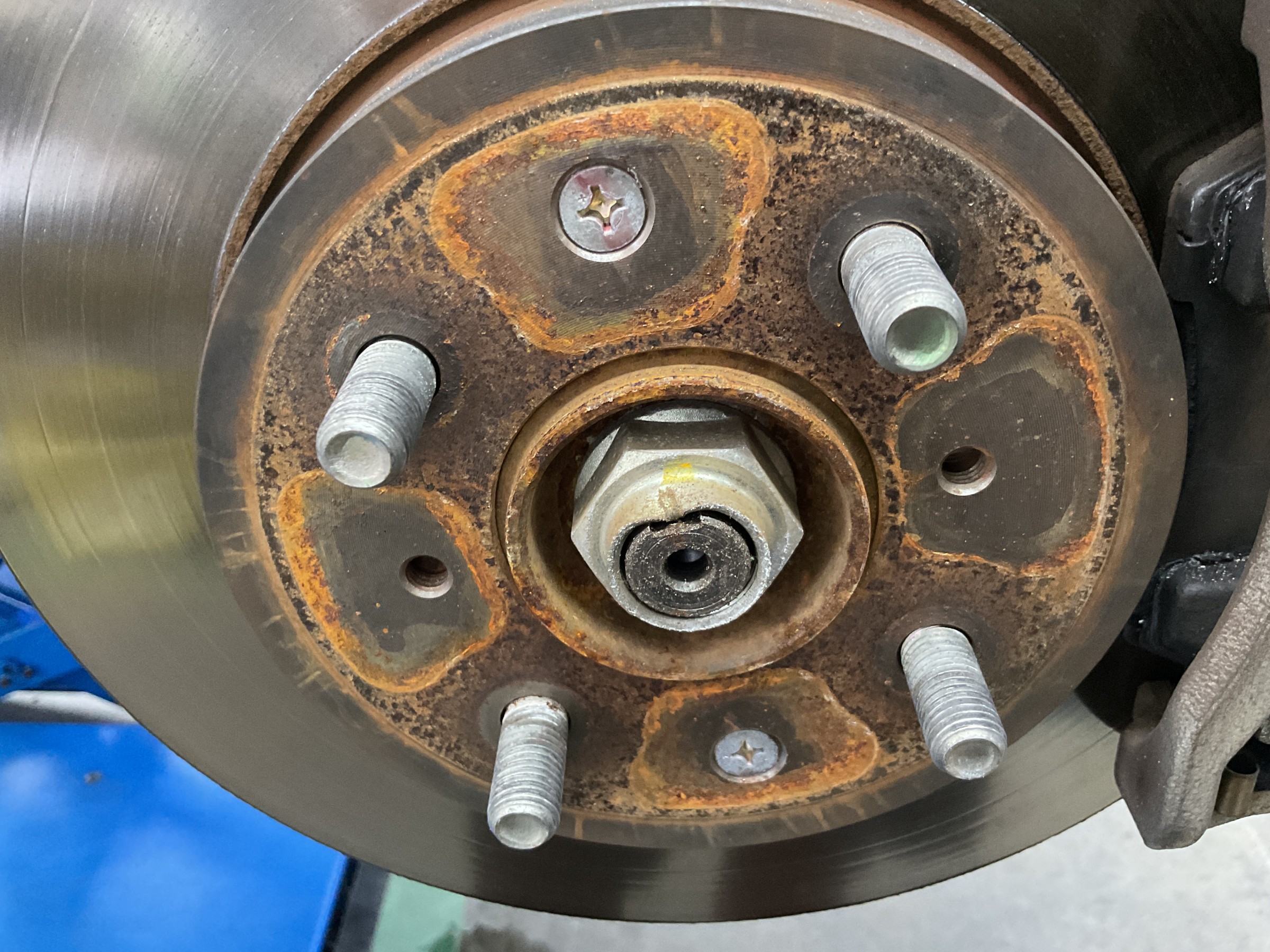 タイヤ館三原　タイヤ交換