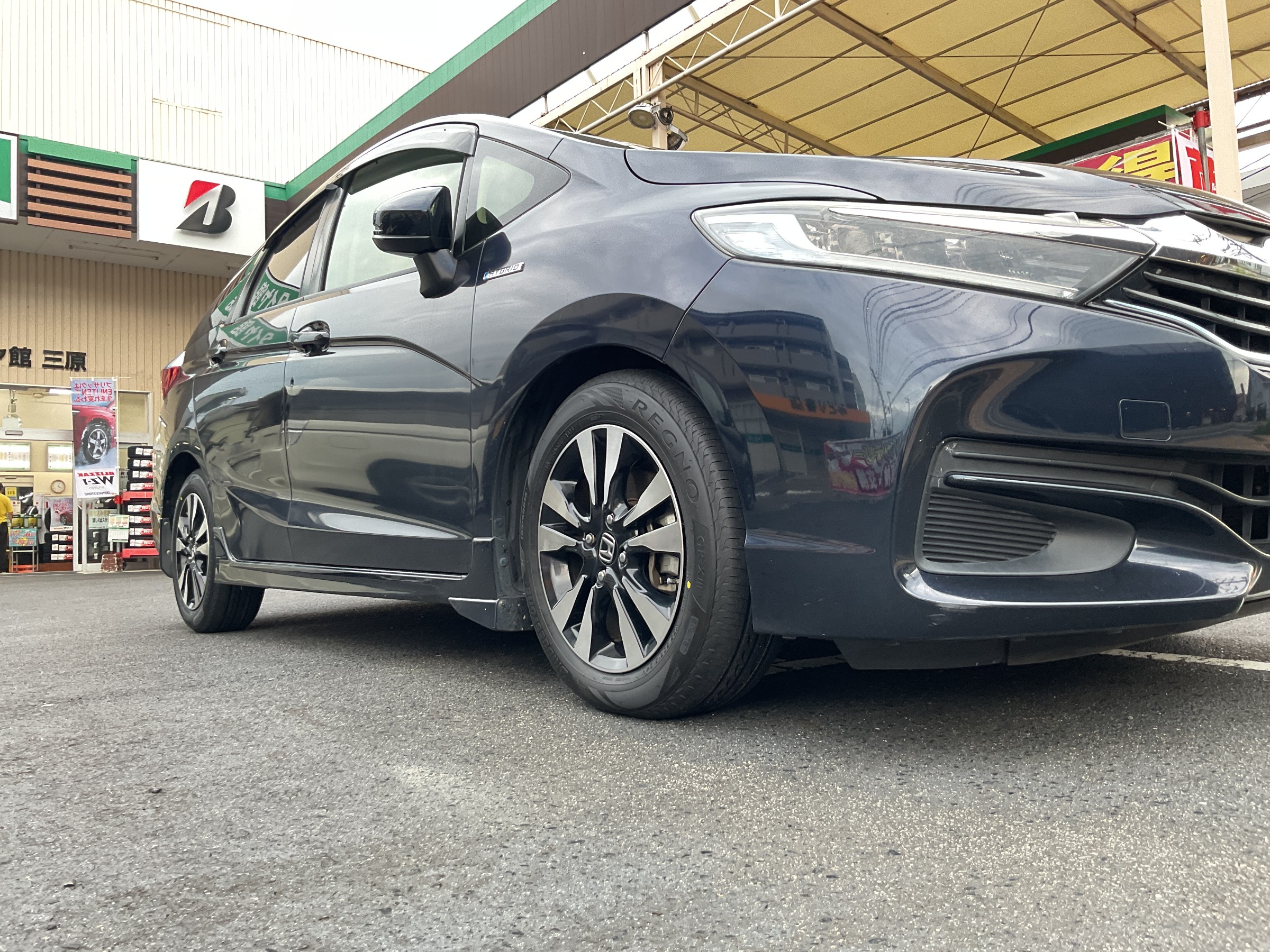 タイヤ館三原　タイヤ交換