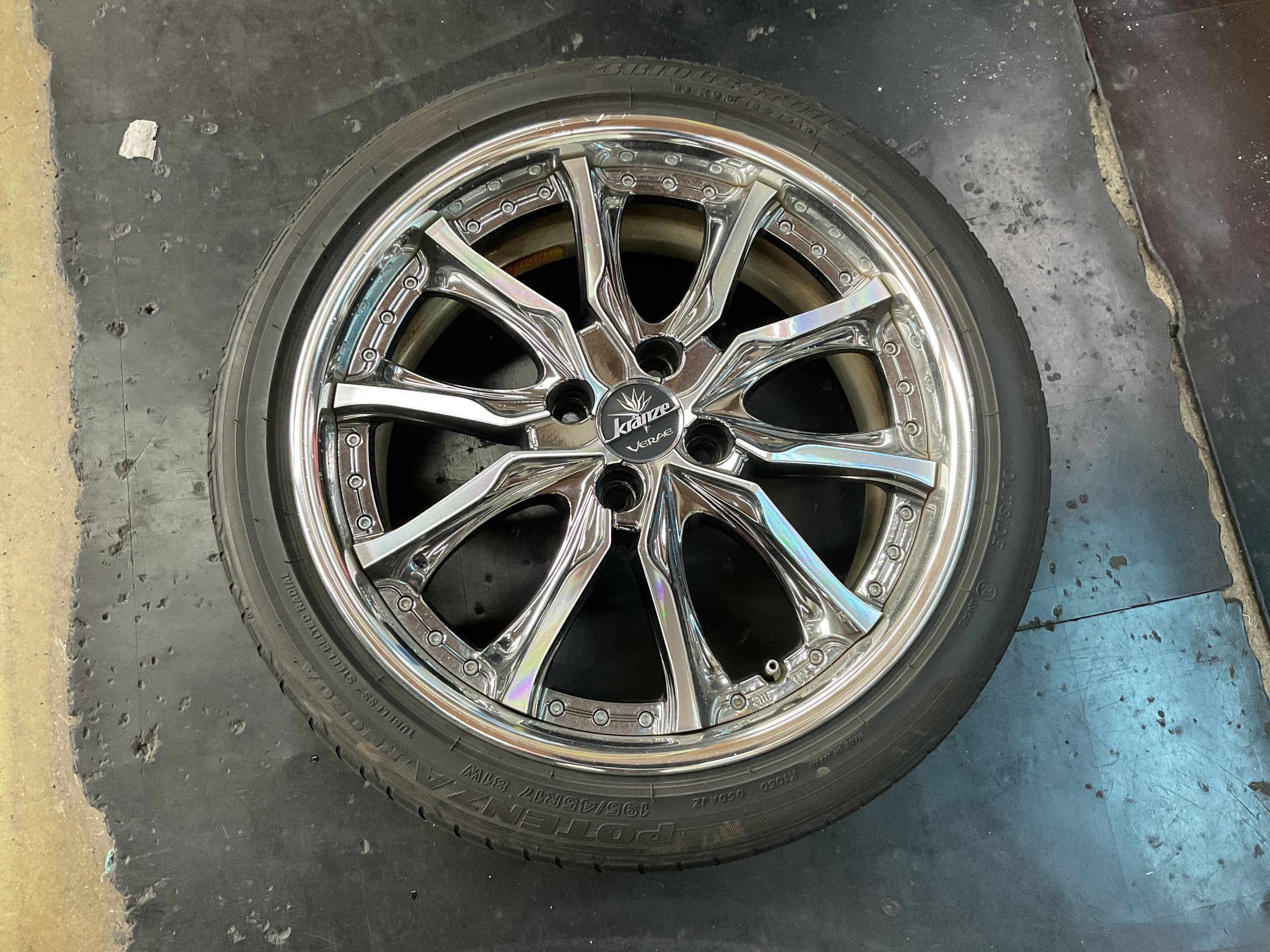 タイヤ館三原　タイヤ交換