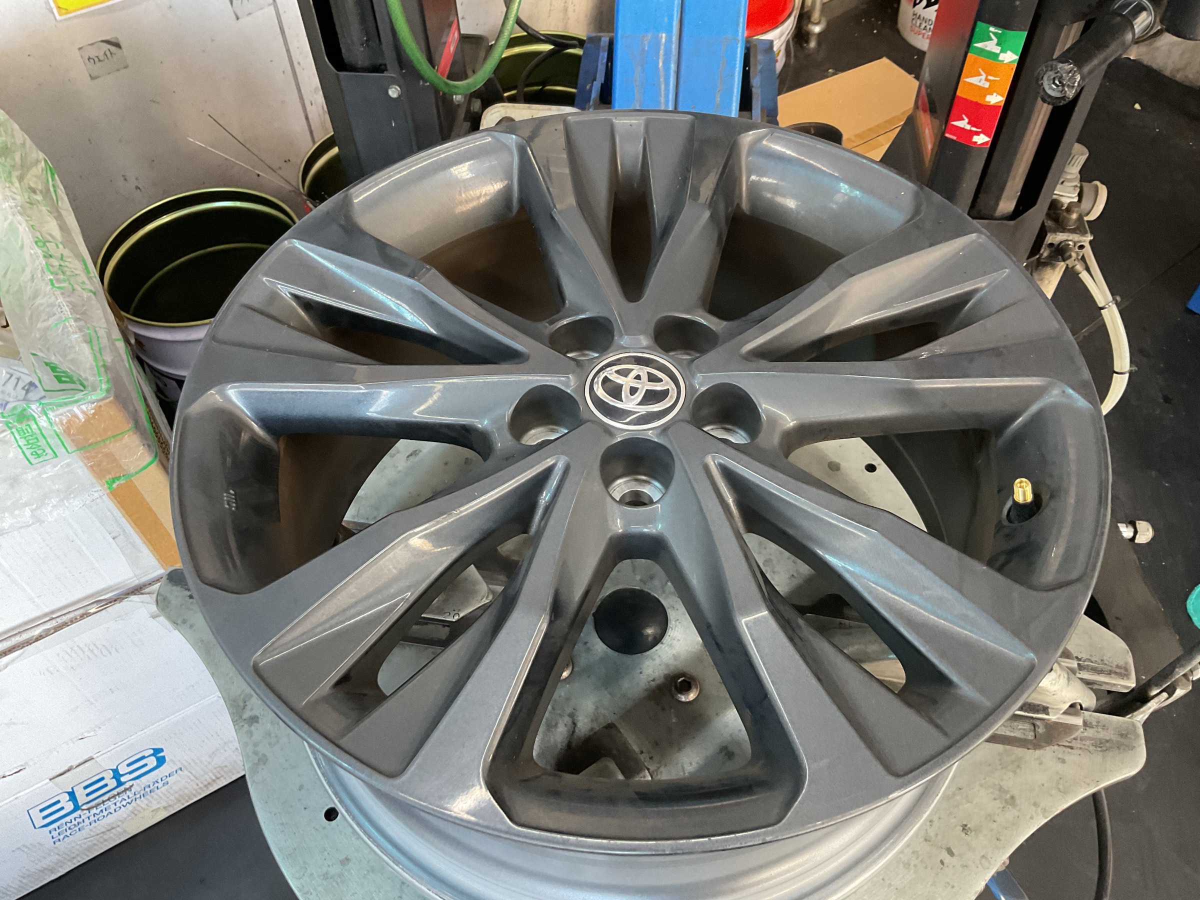 タイヤ館三原　タイヤ交換