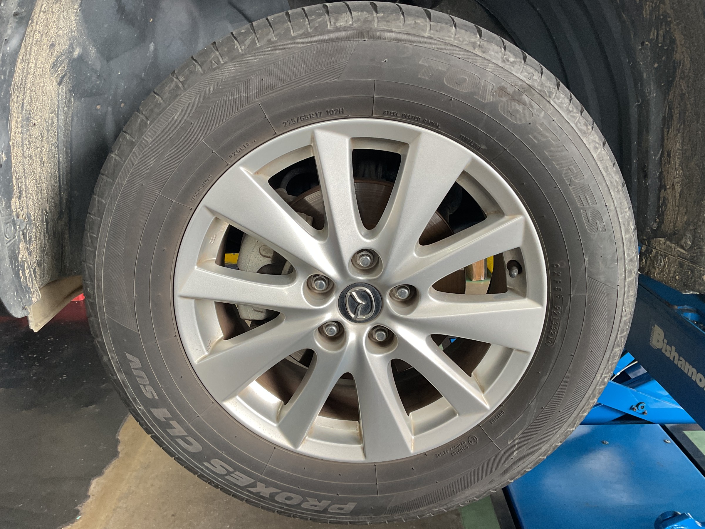 タイヤ館三原　タイヤ交換