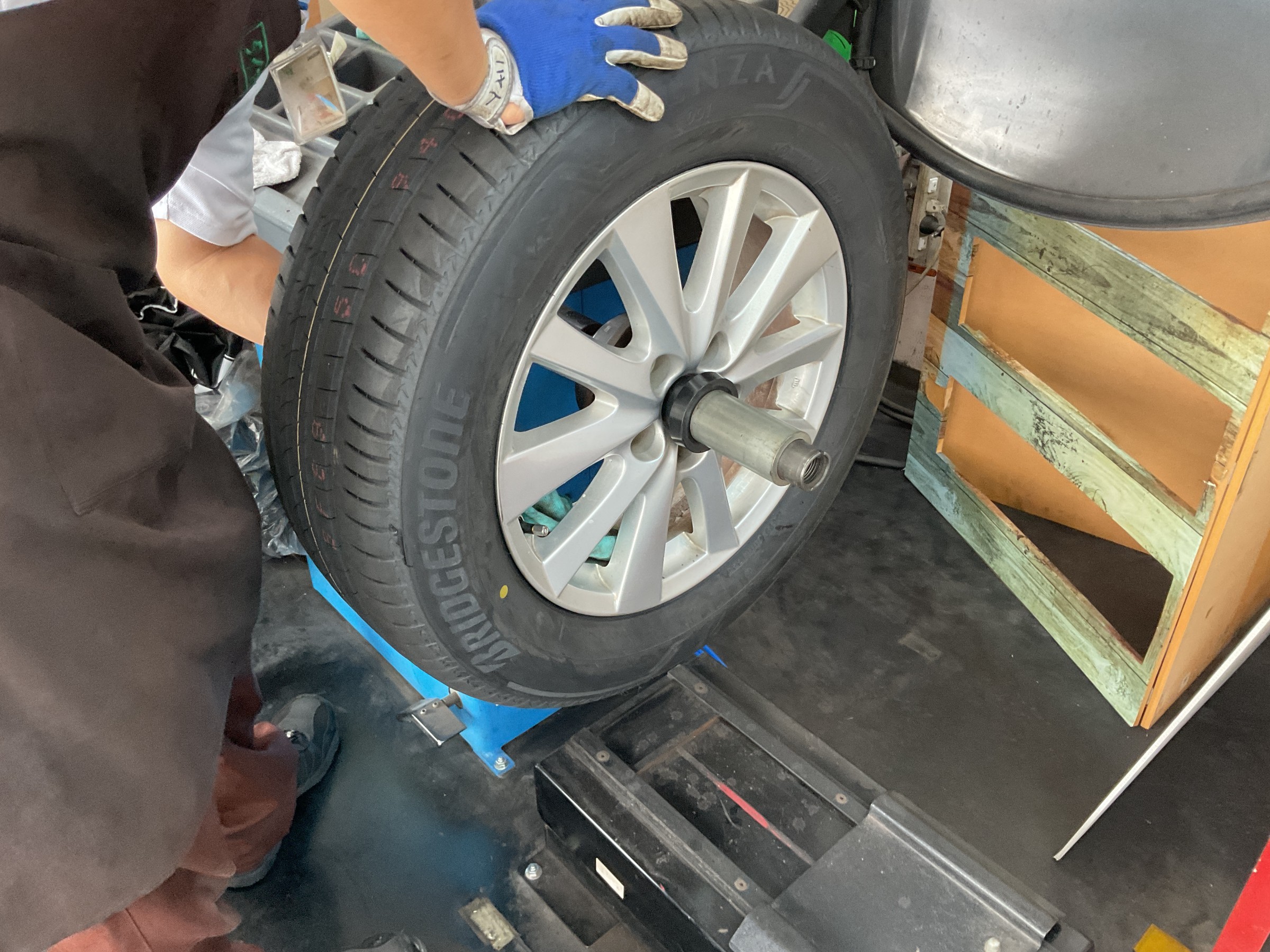 タイヤ交換　タイヤ館三原