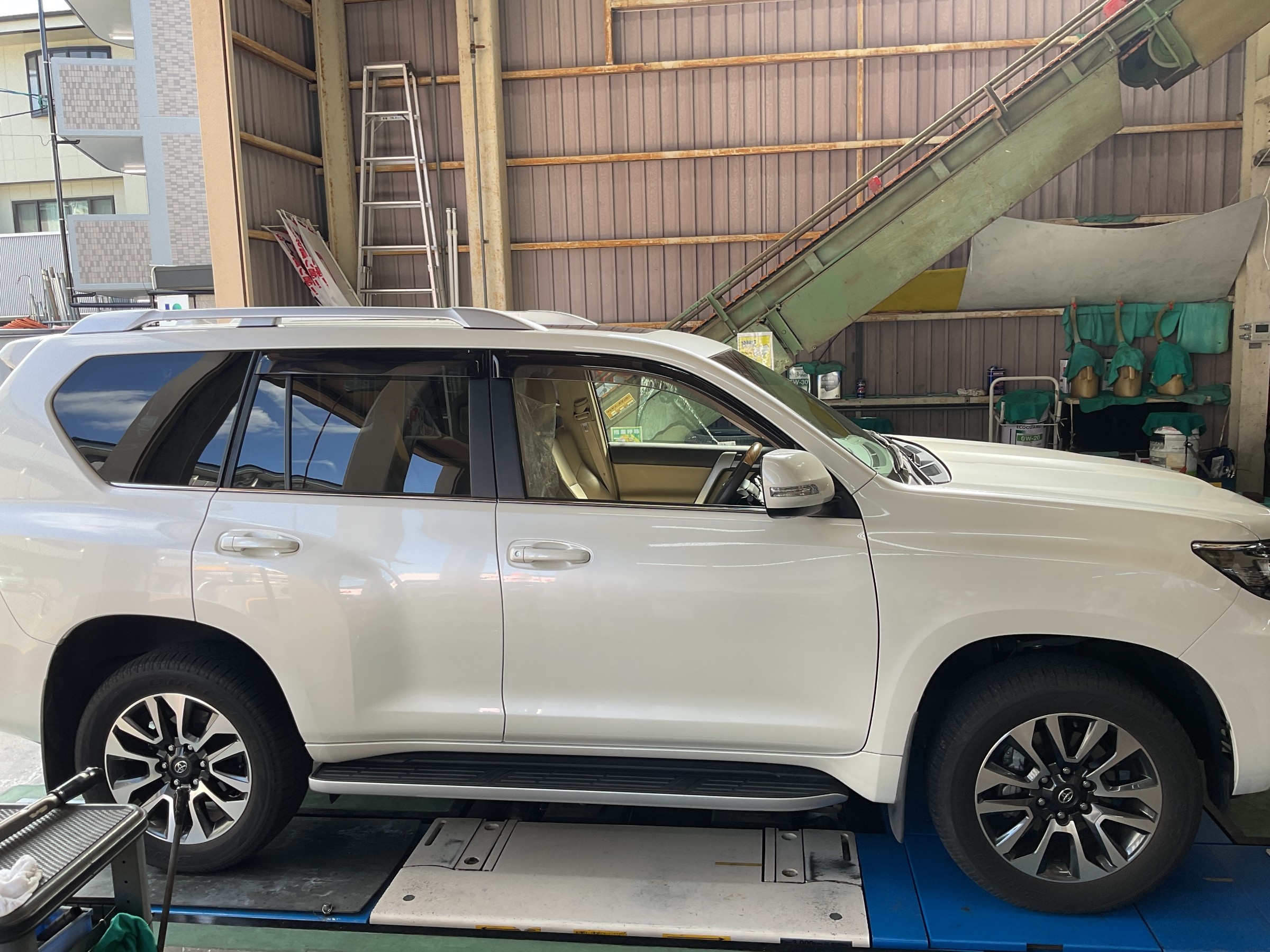 タイヤ館三原　タイヤ交換