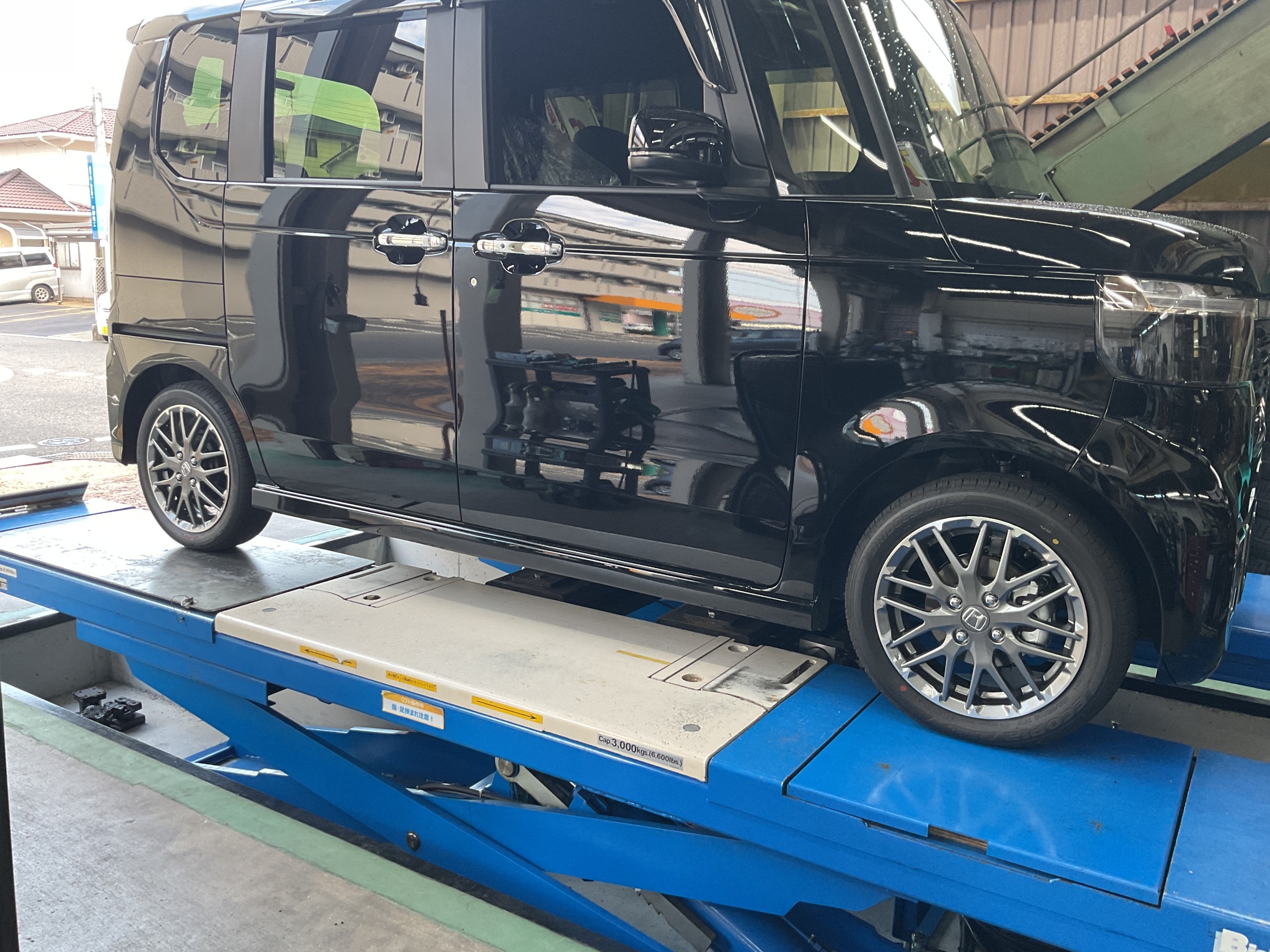 タイヤ館三原　タイヤ交換