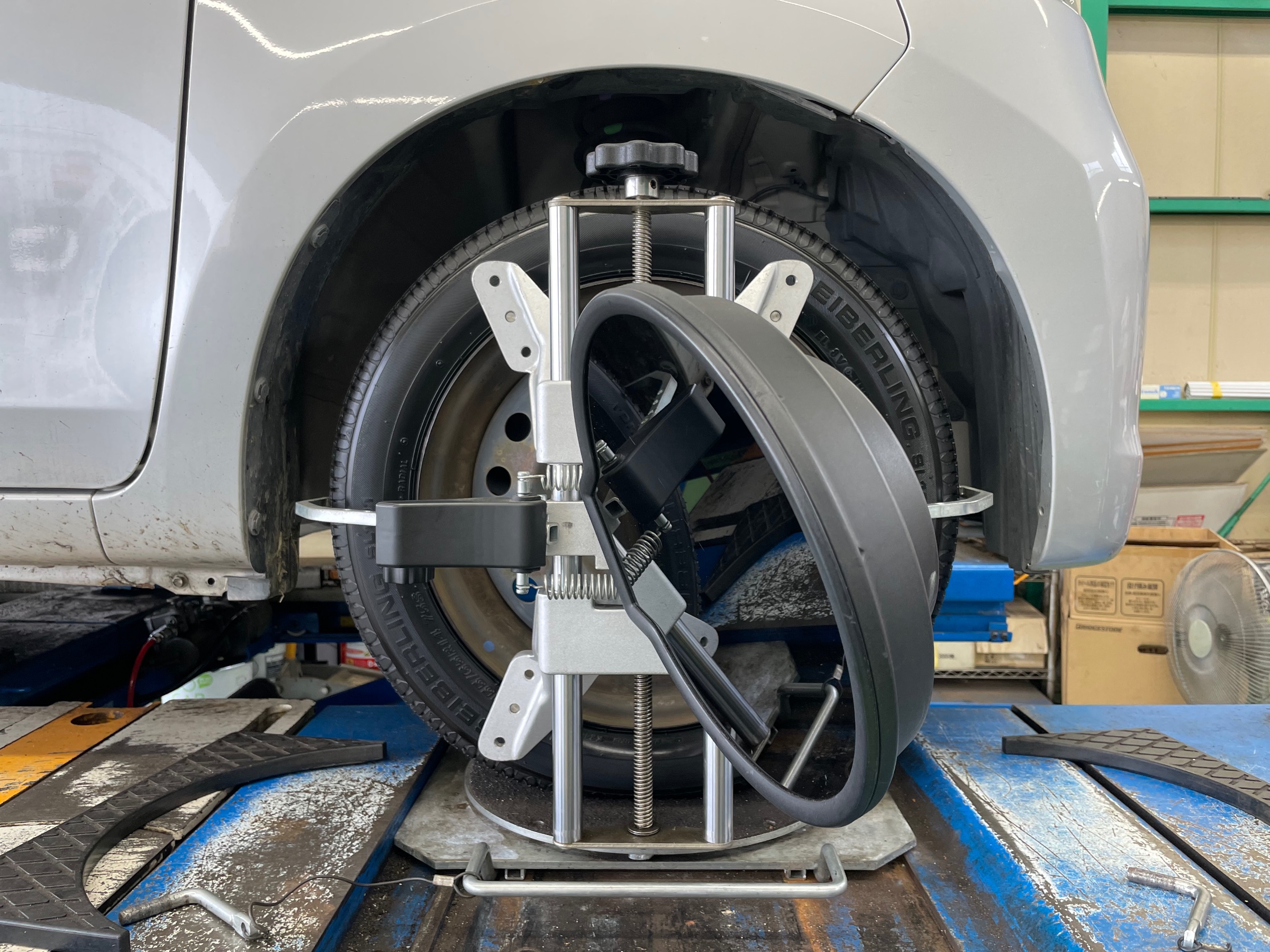 タイヤ館土山　マツダ フレアワゴン MM42S　アライメント調整