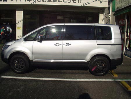 ★ハチ★ デリカ D5 前期 純正アルミ&スタッドレス 三菱 デリカ D5 純正 18インチ 冬用 スタッドレスタイヤ用などに