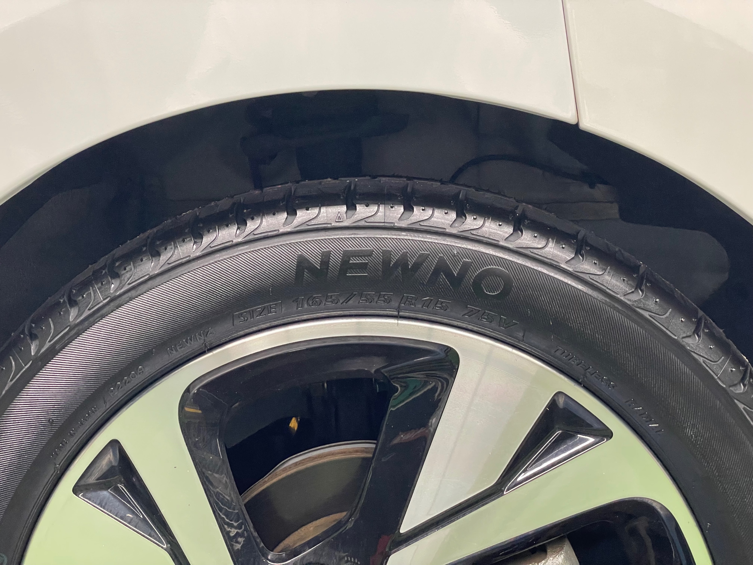 タイヤ館土山　日産 デイズ B45W　タイヤ交換〈NEWNO装着〉