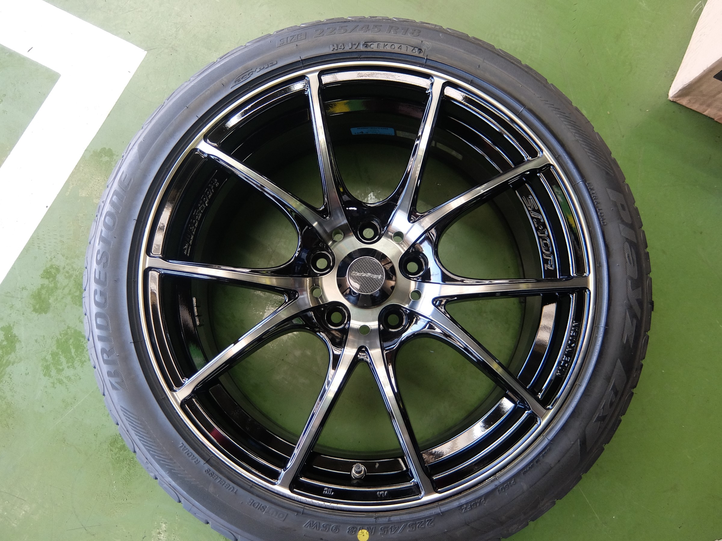 TPMS トヨタ カムリ ハイブリッド AXVH70 タイヤ 空気圧