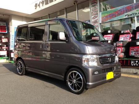 バモスを２インチアップ ホンダ バモス ホイール サービス事例 タイヤ館 磯子 神奈川県のタイヤ カー用品ショップ タイヤからはじまる トータルカーメンテナンス タイヤ館グループ
