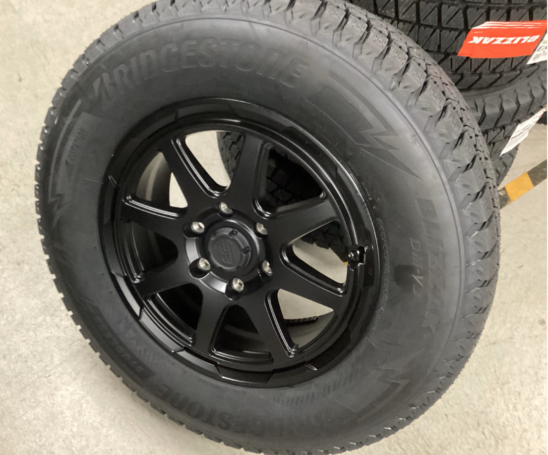 ランドクルーザー250系 1セット限りの即付け可能 スタッドレスホイール