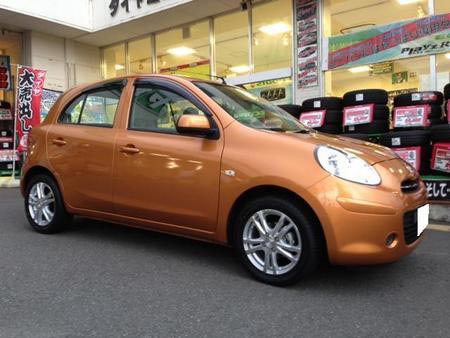 マーチを1インチアップ 日産 マーチ ホイール サービス事例 タイヤ館 磯子 神奈川県のタイヤ カー用品ショップ タイヤからはじまる トータルカーメンテナンス タイヤ館グループ