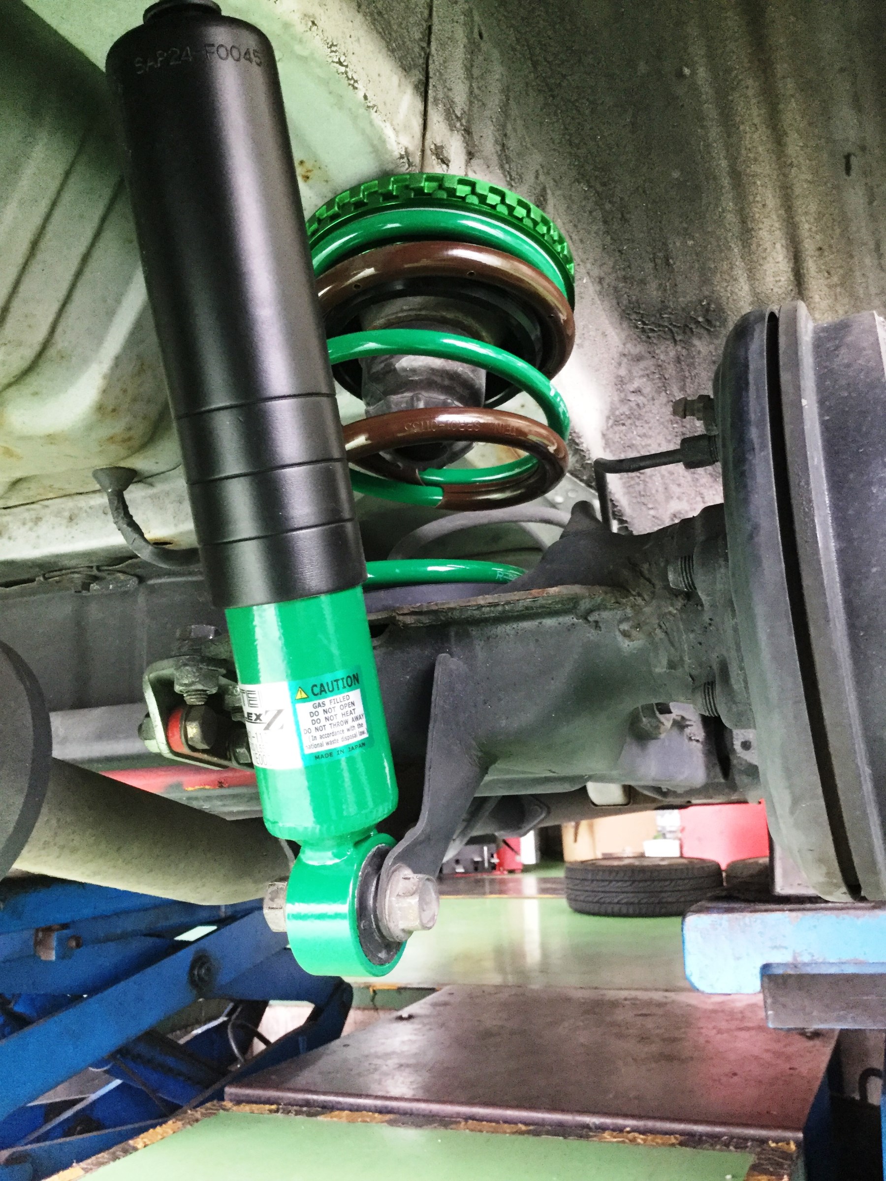 テイン L150S L152S L235 ムーヴ エッセ 車高調 ダイハツ 2025年最新