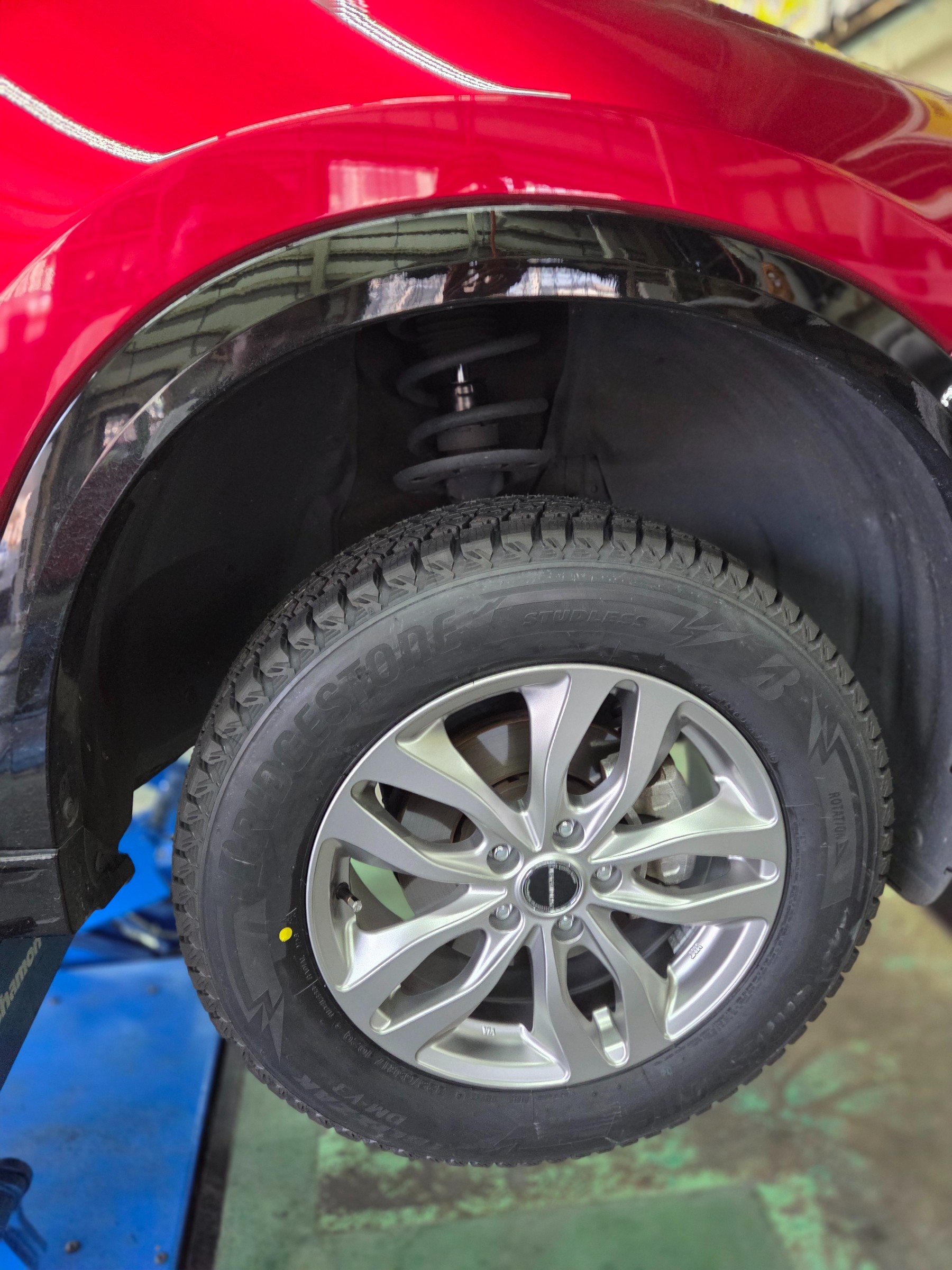 TK　CX-5使用　DM-v3 225/65r17 2022　タイヤ ブリザック DM-V3 225/65R17 MID WHEELS スタッグ 17×7.0 114/5 +48 17