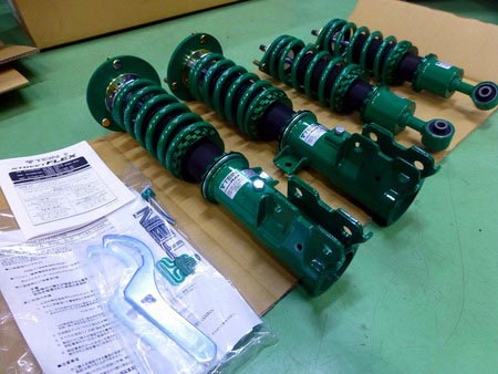 ギャランフォルティス ラリーアート』車高調キット取り付けでご来店