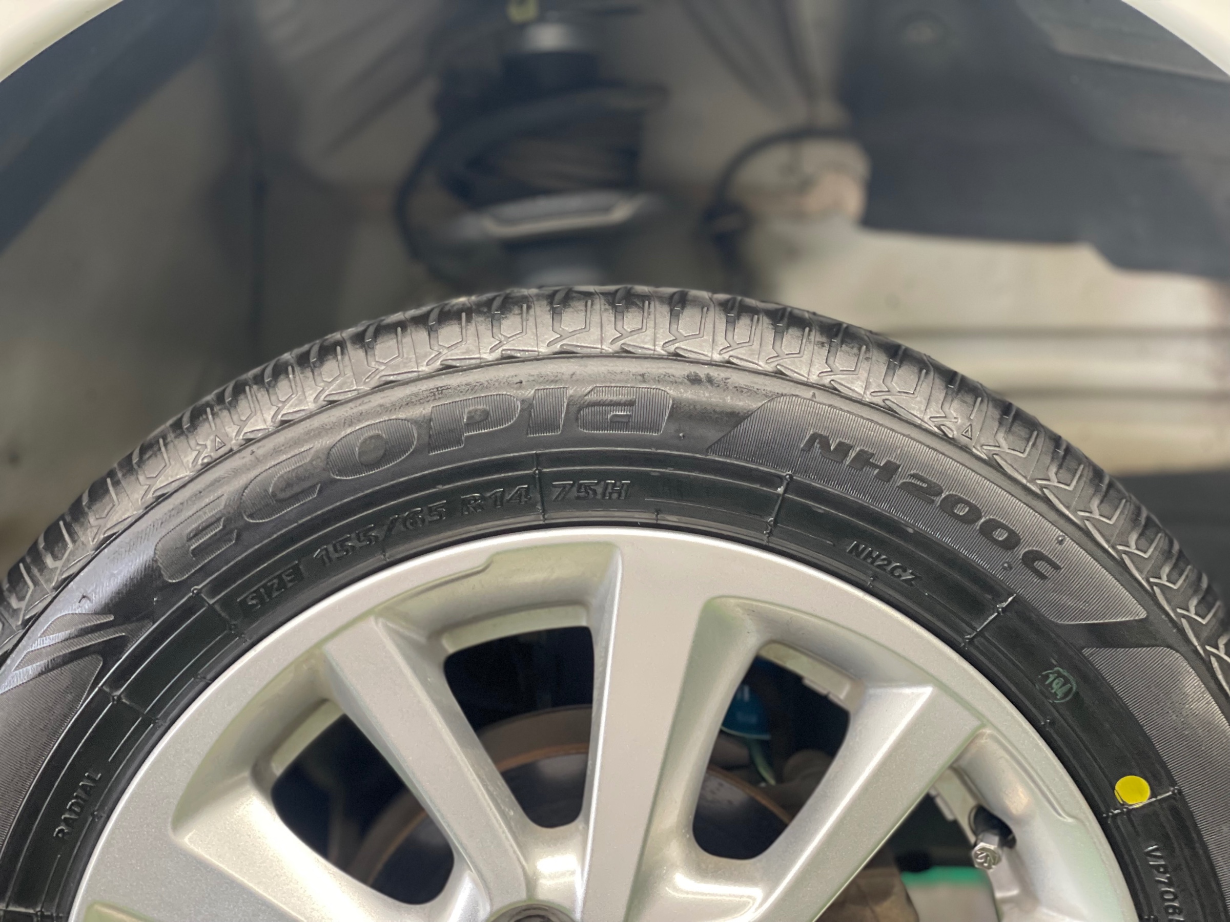 タイヤ館土山　日産 デイズルークス B21A　タイヤ交換〈NH200C装着〉